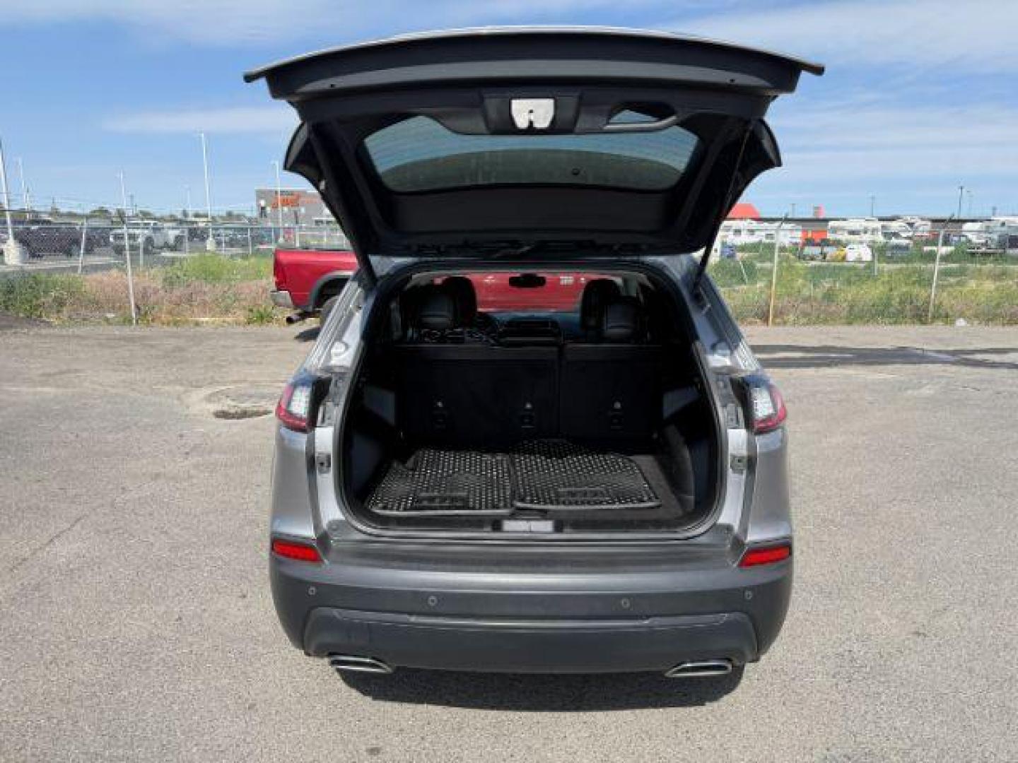 2019 GRAY /Black Jeep Cherokee (1C4PJMLX3KD) with an Pentastar 32L V-6 DOHC engine, Automatic transmission, located at 1175 N Woodruff Ave, Idaho Falls, ID, 83401, 43.506901, -111.999657 - At Timberline Auto, finding a great deal on your next vehicle is always easy! Our experienced sales staff's goal is to help find you the right vehicle at the right price! Our knowledgeable finance department has options for almost any credit score. We offer extended service contract options to prote - Photo#29