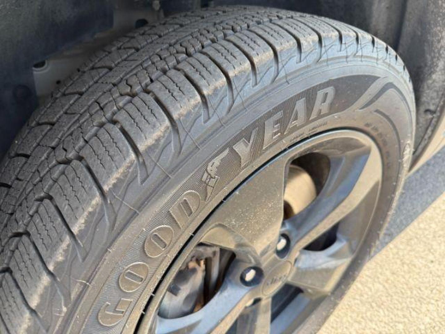 2019 GRAY /Black Jeep Cherokee (1C4PJMLX3KD) with an Pentastar 32L V-6 DOHC engine, Automatic transmission, located at 1175 N Woodruff Ave, Idaho Falls, ID, 83401, 43.506901, -111.999657 - At Timberline Auto, finding a great deal on your next vehicle is always easy! Our experienced sales staff's goal is to help find you the right vehicle at the right price! Our knowledgeable finance department has options for almost any credit score. We offer extended service contract options to prote - Photo#35