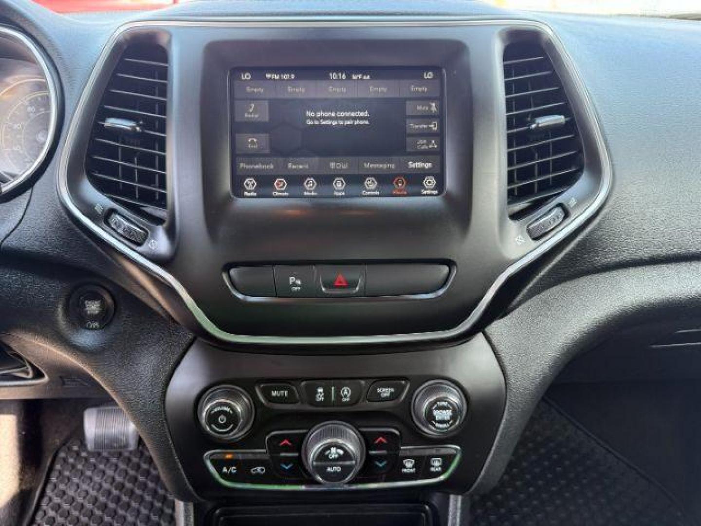 2019 GRAY /Black Jeep Cherokee (1C4PJMLX3KD) with an Pentastar 32L V-6 DOHC engine, Automatic transmission, located at 1175 N Woodruff Ave, Idaho Falls, ID, 83401, 43.506901, -111.999657 - At Timberline Auto, finding a great deal on your next vehicle is always easy! Our experienced sales staff's goal is to help find you the right vehicle at the right price! Our knowledgeable finance department has options for almost any credit score. We offer extended service contract options to prote - Photo#39