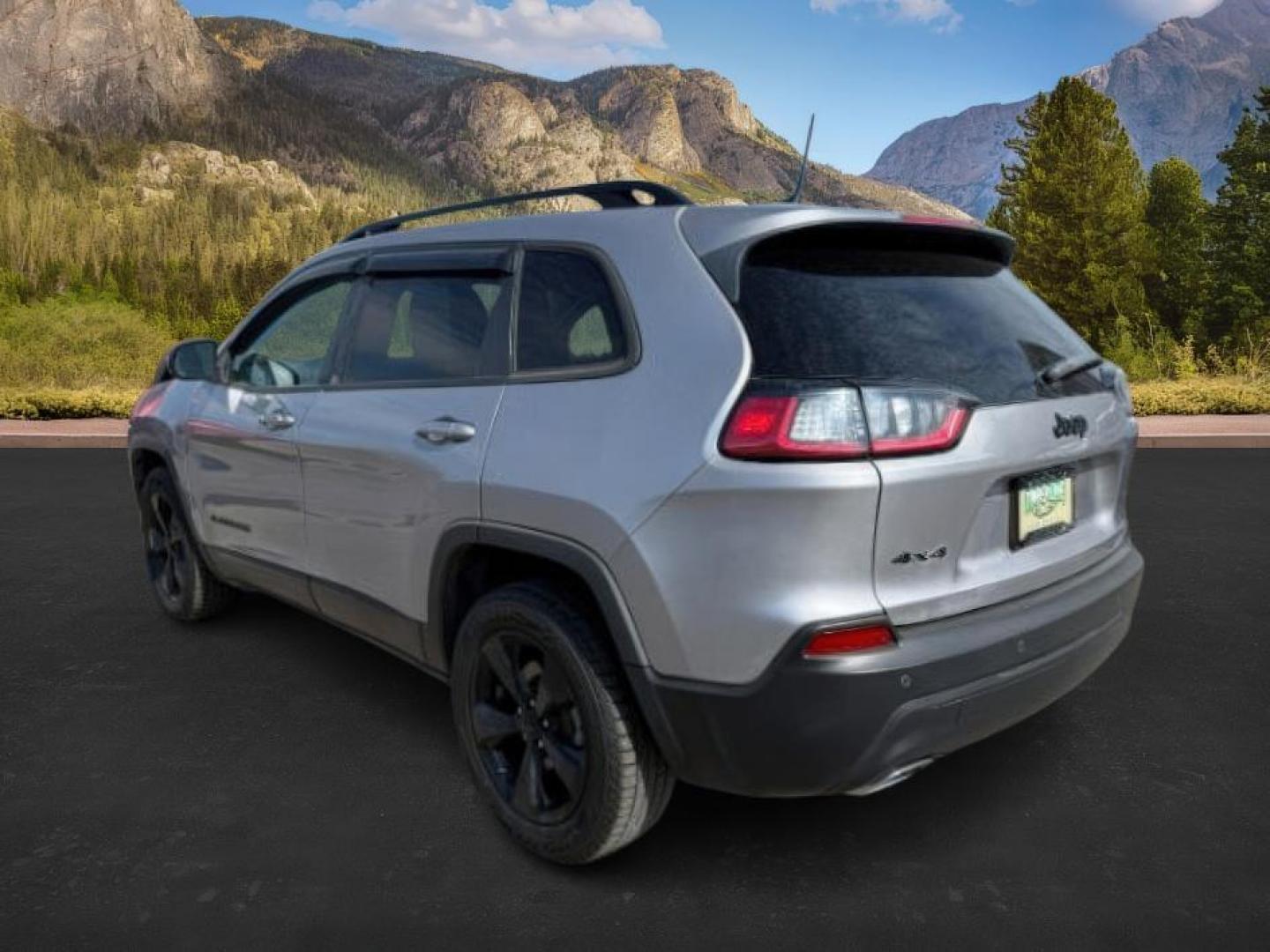 2019 GRAY /Black Jeep Cherokee (1C4PJMLX3KD) with an Pentastar 32L V-6 DOHC engine, Automatic transmission, located at 1175 N Woodruff Ave, Idaho Falls, ID, 83401, 43.506901, -111.999657 - At Timberline Auto, finding a great deal on your next vehicle is always easy! Our experienced sales staff's goal is to help find you the right vehicle at the right price! Our knowledgeable finance department has options for almost any credit score. We offer extended service contract options to prote - Photo#2
