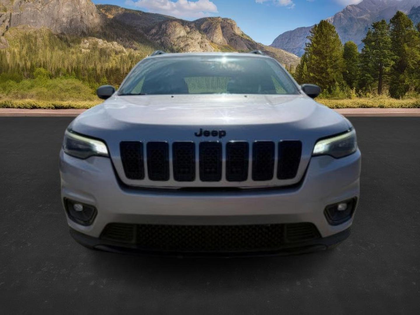 2019 GRAY /Black Jeep Cherokee (1C4PJMLX3KD) with an Pentastar 32L V-6 DOHC engine, Automatic transmission, located at 1175 N Woodruff Ave, Idaho Falls, ID, 83401, 43.506901, -111.999657 - At Timberline Auto, finding a great deal on your next vehicle is always easy! Our experienced sales staff's goal is to help find you the right vehicle at the right price! Our knowledgeable finance department has options for almost any credit score. We offer extended service contract options to prote - Photo#10