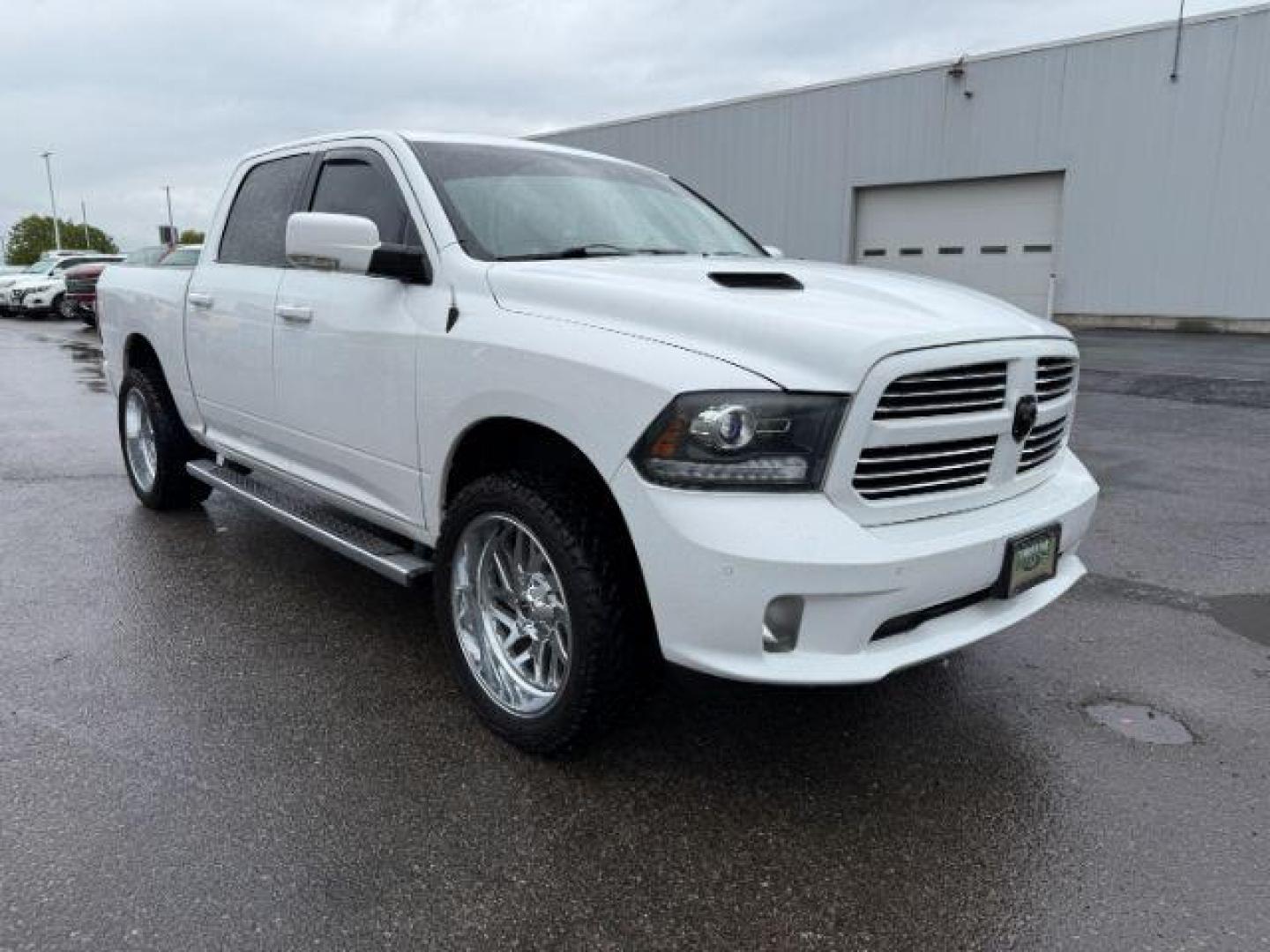 2014 WHITE /LEATHER RAM 1500 SPORT LARAMIE SPORT (1C6RR7MTXES) with an 5.7 engine, AUTOMATIC transmission, located at 1235 N Woodruff Ave., Idaho Falls, 83401, (208) 523-1053, 43.507172, -112.000488 - At Timberline Auto, finding a great deal on your next vehicle is always easy! Our experienced sales staff's goal is to help find you the right vehicle at the right price! Our knowledgeable finance department has options for almost any credit score. We offer extended service contract options to prote - Photo#6