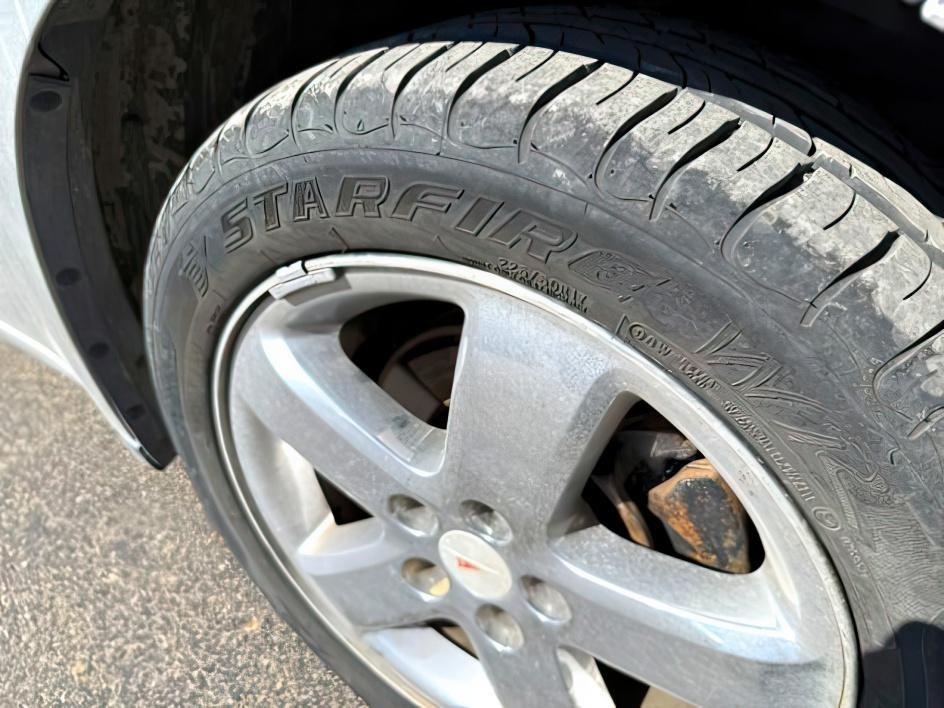 2005 GRAY /Ebony Pontiac G6 GT (1G2ZH528454) with an 3.5L V-6 regular unleaded engine, AUTOMATIC transmission, located at 1235 N Woodruff Ave., Idaho Falls, 83401, (208) 523-1053, 43.507172, -112.000488- Photo#8