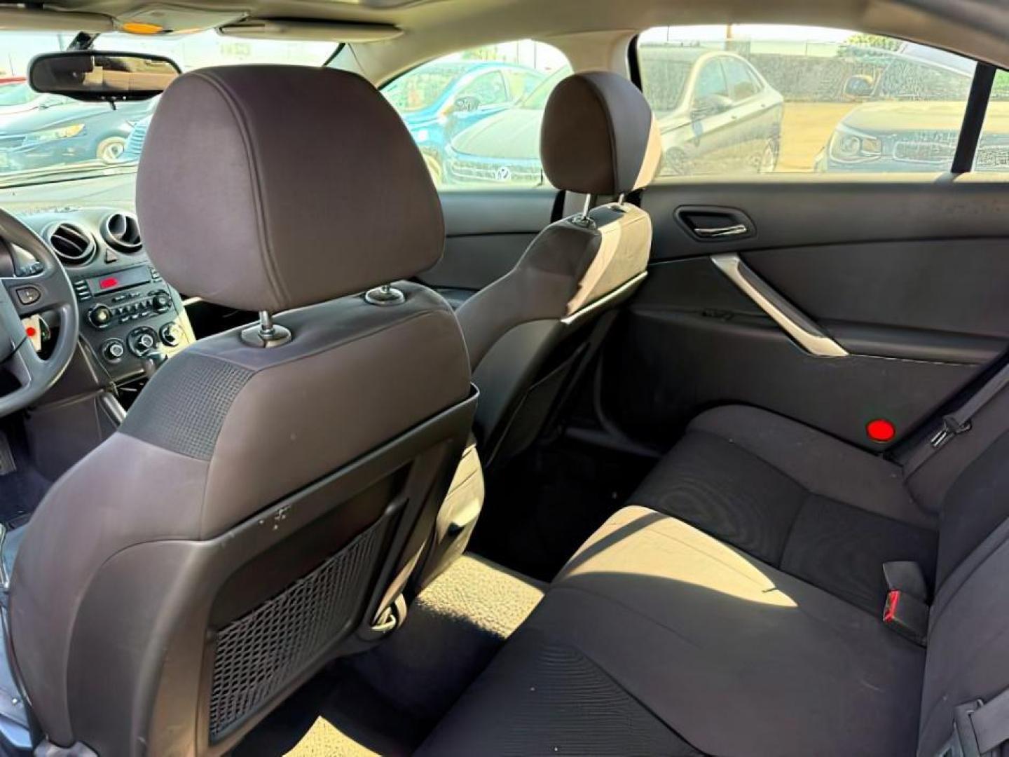 2005 GRAY /Ebony Pontiac G6 (1G2ZH528454) with an 35L V-6 regular unleaded engine, Automatic transmission, located at 1175 N Woodruff Ave, Idaho Falls, ID, 83401, 43.506901, -111.999657 - At Timberline Auto, finding a great deal on your next vehicle is always easy! Our experienced sales staff's goal is to help find you the right vehicle at the right price! Our knowledgeable finance department has options for almost any credit score. We offer extended service contract options to prote - Photo#18