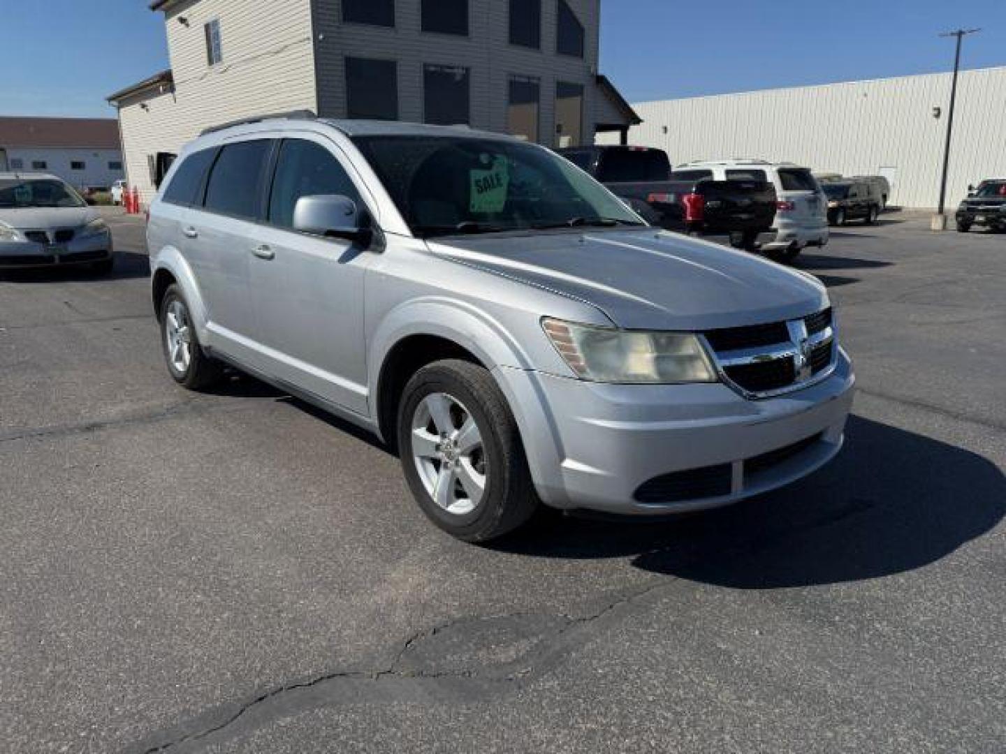2009 SILVER /Dark Slate Gray/Light Graystone Dodge Journey (3D4GG57V89T) with an 35L V-6 regular unleaded engine, Automatic transmission, located at 1175 N Woodruff Ave, Idaho Falls, ID, 83401, 43.506901, -111.999657 - At Timberline Auto, finding a great deal on your next vehicle is always easy! Our experienced sales staff's goal is to help find you the right vehicle at the right price! Our knowledgeable finance department has options for almost any credit score. We offer extended service contract options to prote - Photo#27