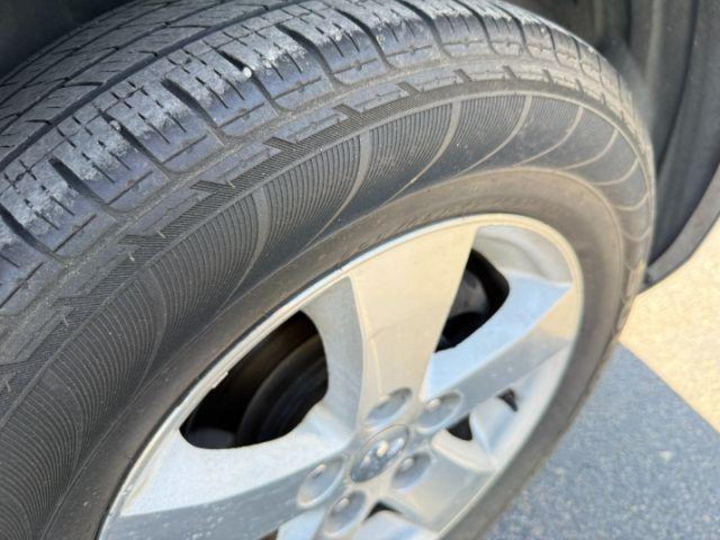 2009 SILVER /Dark Slate Gray/Light Graystone Dodge Journey (3D4GG57V89T) with an 35L V-6 regular unleaded engine, Automatic transmission, located at 1175 N Woodruff Ave, Idaho Falls, ID, 83401, 43.506901, -111.999657 - At Timberline Auto, finding a great deal on your next vehicle is always easy! Our experienced sales staff's goal is to help find you the right vehicle at the right price! Our knowledgeable finance department has options for almost any credit score. We offer extended service contract options to prote - Photo#29