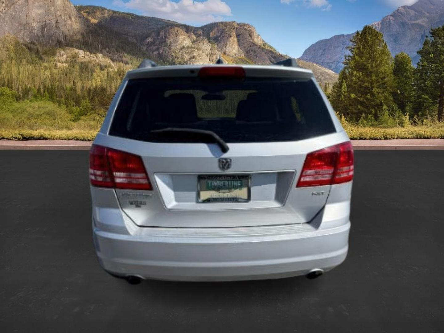2009 SILVER /Dark Slate Gray/Light Graystone Dodge Journey (3D4GG57V89T) with an 35L V-6 regular unleaded engine, Automatic transmission, located at 1175 N Woodruff Ave, Idaho Falls, ID, 83401, 43.506901, -111.999657 - At Timberline Auto, finding a great deal on your next vehicle is always easy! Our experienced sales staff's goal is to help find you the right vehicle at the right price! Our knowledgeable finance department has options for almost any credit score. We offer extended service contract options to prote - Photo#3