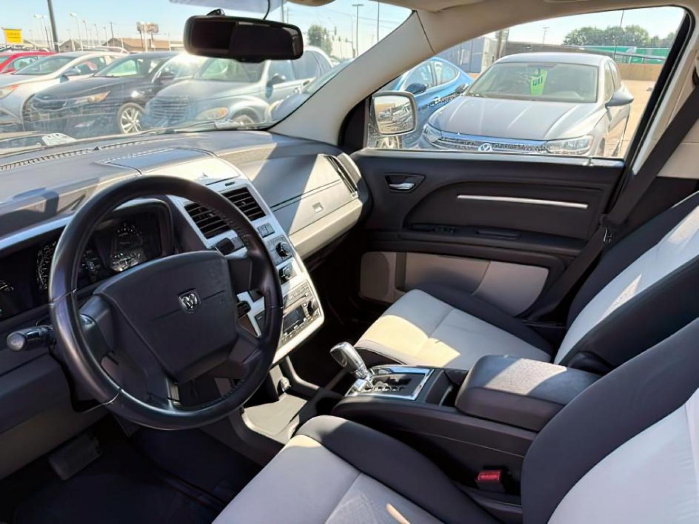 2009 SILVER /Dark Slate Gray/Light Graystone Dodge Journey (3D4GG57V89T) with an 35L V-6 regular unleaded engine, Automatic transmission, located at 1175 N Woodruff Ave, Idaho Falls, ID, 83401, 43.506901, -111.999657 - At Timberline Auto, finding a great deal on your next vehicle is always easy! Our experienced sales staff's goal is to help find you the right vehicle at the right price! Our knowledgeable finance department has options for almost any credit score. We offer extended service contract options to prote - Photo#12