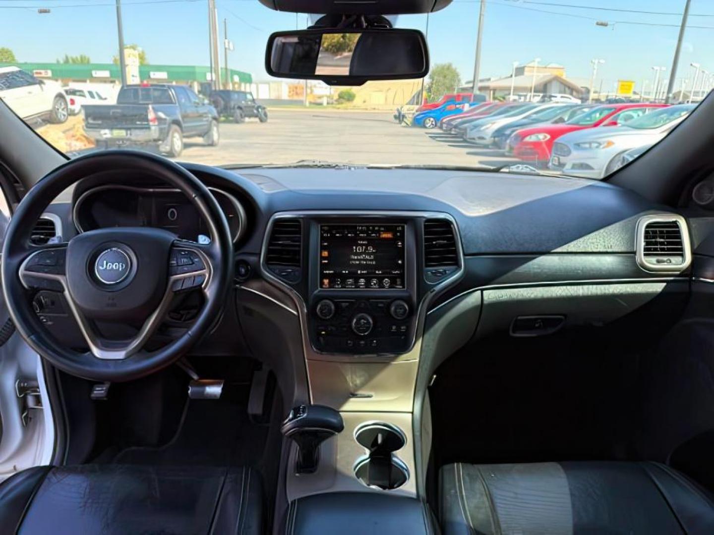2014 Bright White Clearcoat /Black Jeep Grand Cherokee (1C4RJFBG2EC) with an 36L V-6 DOHC engine, Automatic transmission, located at 1175 N Woodruff Ave, Idaho Falls, ID, 83401, 43.506901, -111.999657 - Photo#21