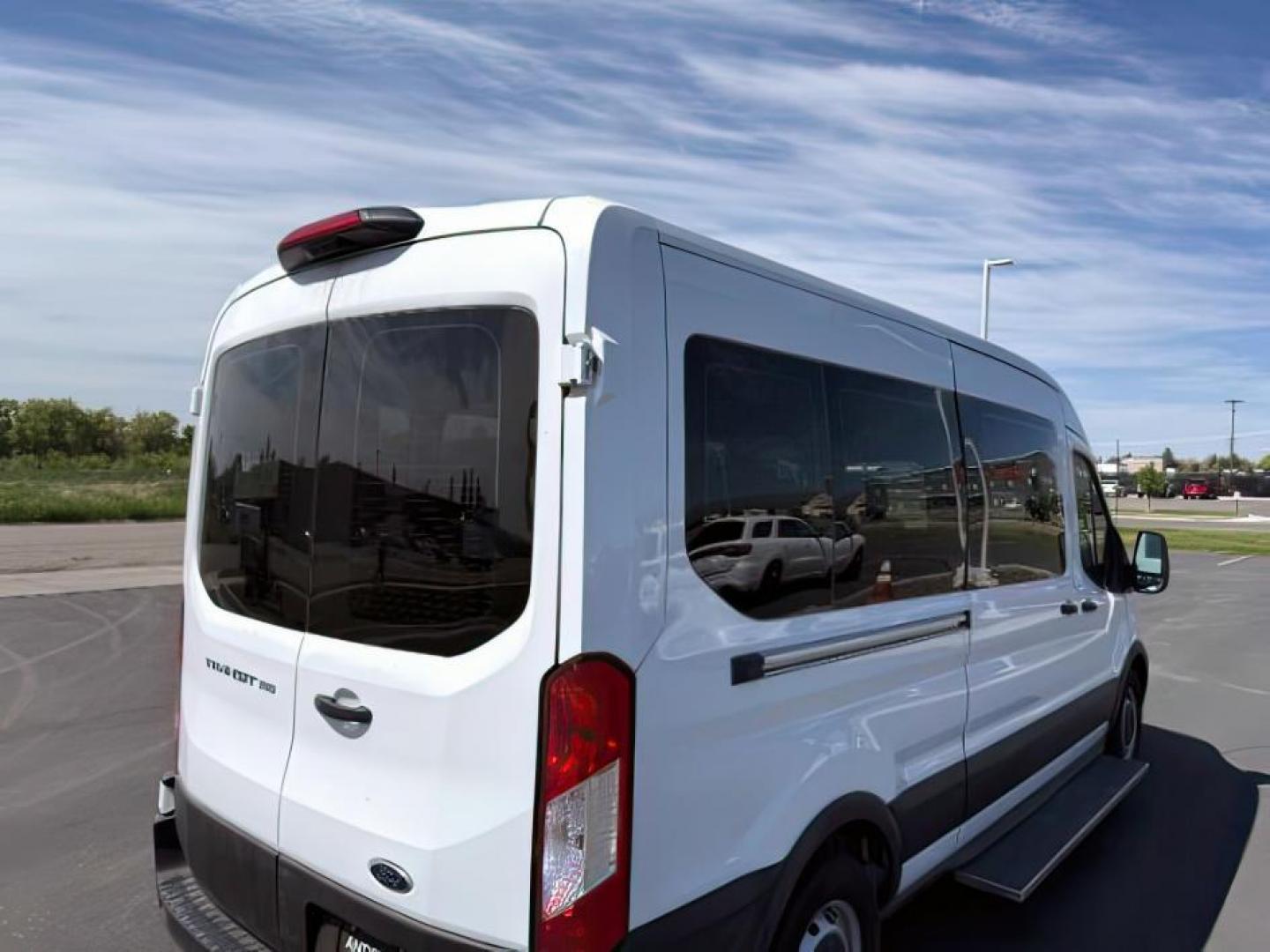 2023 Oxford White /Ebony Ford Transit-350 Passenger Van (1FBAX2C81PK) with an EcoBoost 35L V-6 gasoline direct injection engine, Automatic transmission, located at 1175 N Woodruff Ave, Idaho Falls, ID, 83401, 43.506901, -111.999657 - At Timberline Auto, finding a great deal on your next vehicle is always easy! Our experienced sales staff's goal is to help find you the right vehicle at the right price! Our knowledgeable finance department has options for almost any credit score. We offer extended service contract options to prote - Photo#7