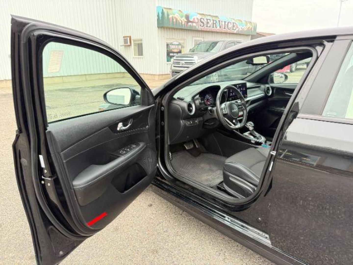 2024 BLACK /Black KIA Forte (3KPF54AD1RE) with an 2L I-4 DOHC engine, Automatic transmission, located at 1175 N Woodruff Ave, Idaho Falls, ID, 83401, 43.506901, -111.999657 - At Timberline Auto, finding a great deal on your next vehicle is always easy! Our experienced sales staff's goal is to help find you the right vehicle at the right price! Our knowledgeable finance department has options for almost any credit score. We offer extended service contract options to prote - Photo#33