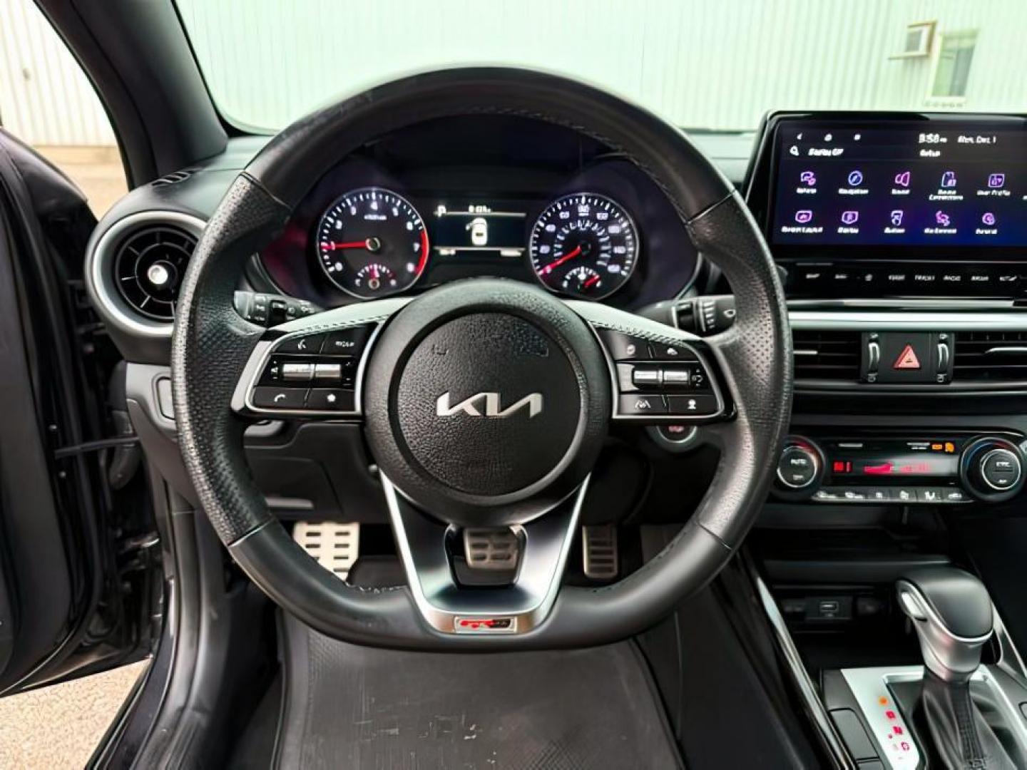 2024 BLACK /Black KIA Forte (3KPF54AD1RE) with an 2L I-4 DOHC engine, Automatic transmission, located at 1175 N Woodruff Ave, Idaho Falls, ID, 83401, 43.506901, -111.999657 - At Timberline Auto, finding a great deal on your next vehicle is always easy! Our experienced sales staff's goal is to help find you the right vehicle at the right price! Our knowledgeable finance department has options for almost any credit score. We offer extended service contract options to prote - Photo#13