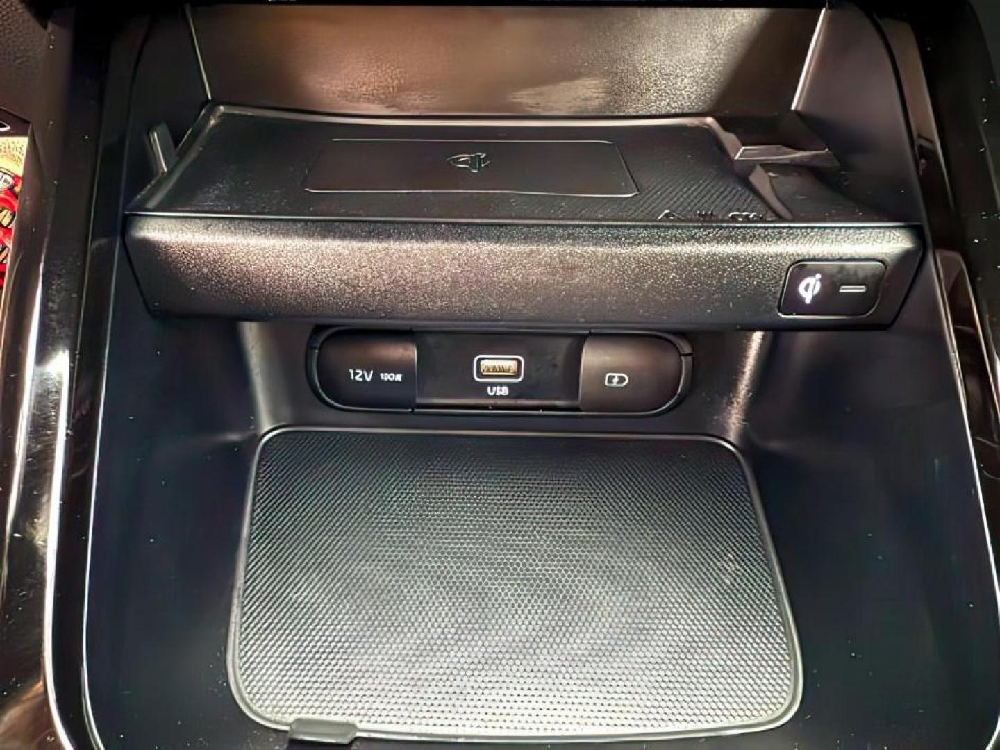 2024 BLACK /Black KIA Forte (3KPF54AD1RE) with an 2L I-4 DOHC engine, Automatic transmission, located at 1175 N Woodruff Ave, Idaho Falls, ID, 83401, 43.506901, -111.999657 - At Timberline Auto, finding a great deal on your next vehicle is always easy! Our experienced sales staff's goal is to help find you the right vehicle at the right price! Our knowledgeable finance department has options for almost any credit score. We offer extended service contract options to prote - Photo#16