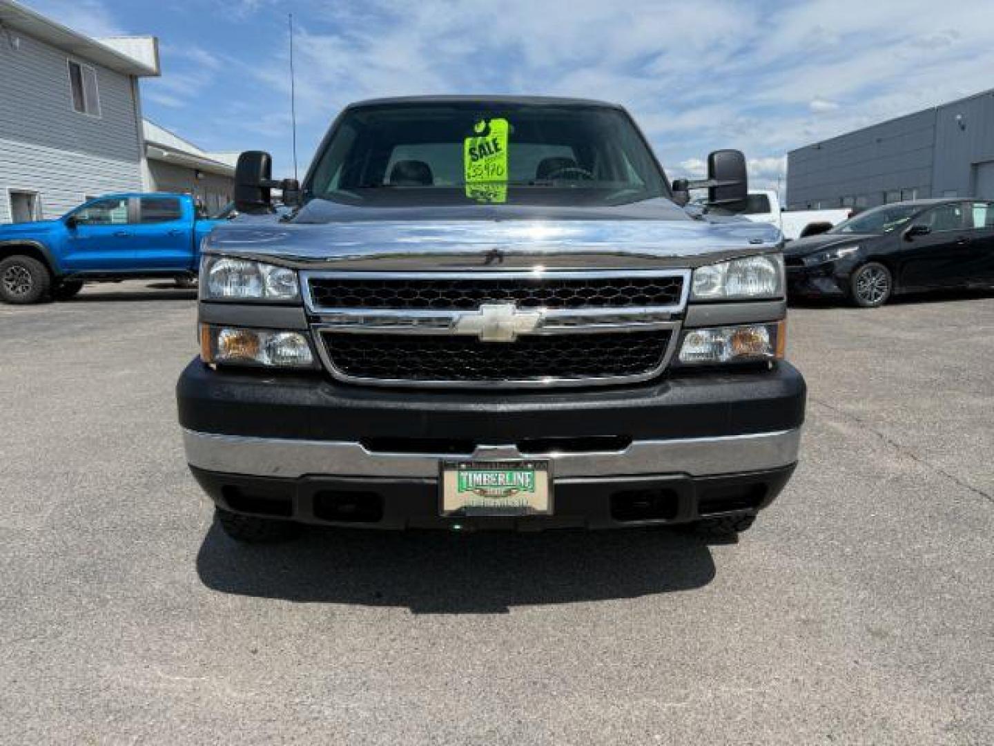 2006 GRAY /CLOTH Chevrolet Silverado 2500HD LS (1GCHK23DX6F) with an 6.6 engine, AUTOMATIC transmission, located at 1235 N Woodruff Ave., Idaho Falls, 83401, (208) 523-1053, 43.507172, -112.000488 - At Timberline Auto, finding a great deal on your next vehicle is always easy! Our experienced sales staff's goal is to help find you the right vehicle at the right price! Our knowledgeable finance department has options for almost any credit score. We offer extended service contract options to prote - Photo#28