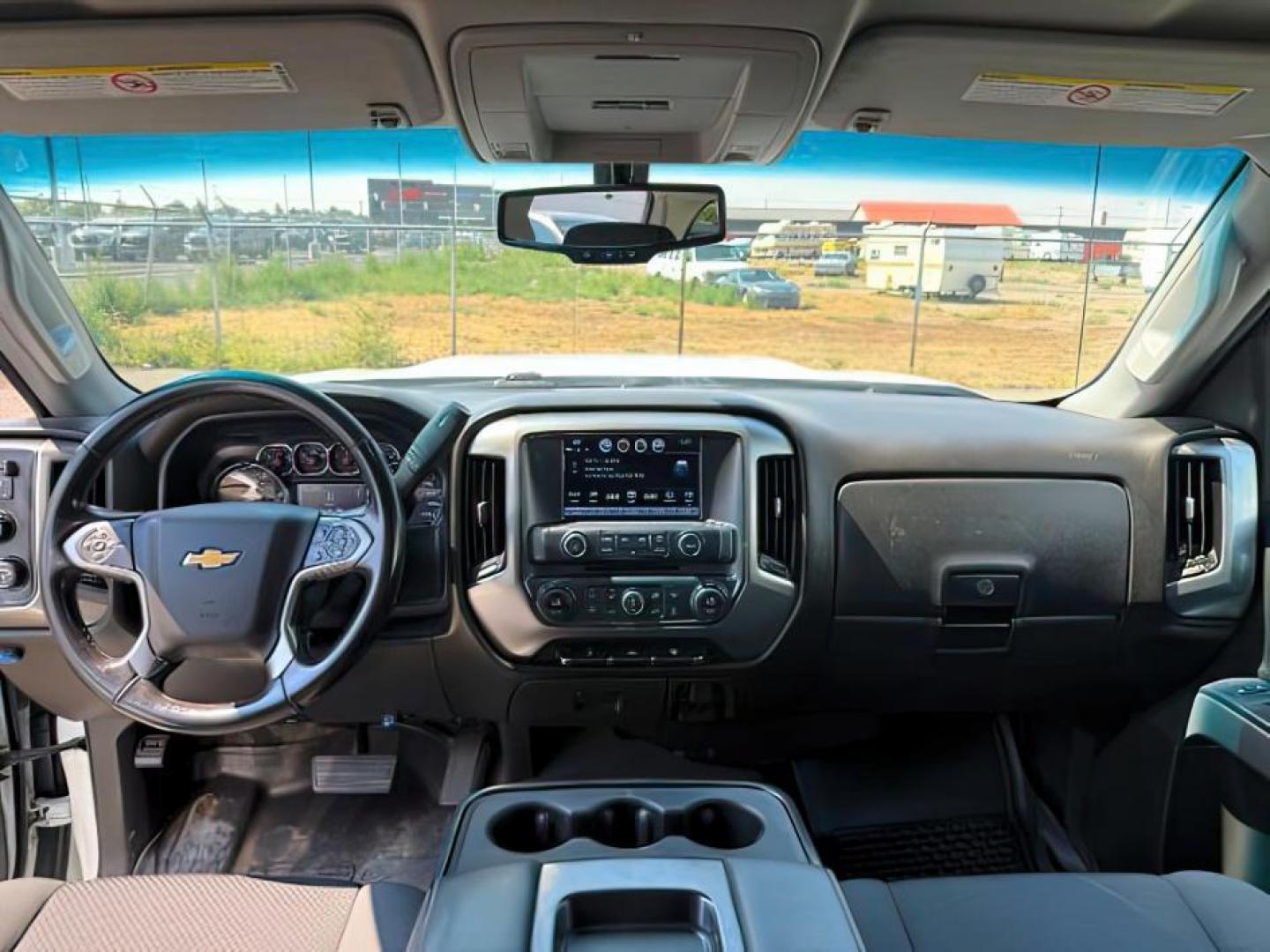 2019 Summit White /Jet Black Chevrolet Silverado 3500HD (1GC4KWCY8KF) with an 66L DURAMAX engine, Automatic transmission, located at 1175 N Woodruff Ave, Idaho Falls, ID, 83401, 43.506901, -111.999657 - At Timberline Auto, finding a great deal on your next vehicle is always easy! Our experienced sales staff's goal is to help find you the right vehicle at the right price! Our knowledgeable finance department has options for almost any credit score. We offer extended service contract options to prote - Photo#17