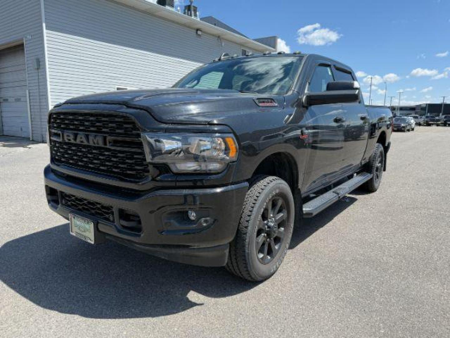 2022 Diamond Black Crystal Pearlcoat /Diesel Gray/Black Ram 2500 Big Horn Crew Cab 4x4 6'4 Box (3C6UR5DL5NG) with an Cummins 6.7L I-6 diesel direct injection engine, AUTOMATIC transmission, located at 1235 N Woodruff Ave., Idaho Falls, 83401, (208) 523-1053, 43.507172, -112.000488 - At Timberline Auto, finding a great deal on your next vehicle is always easy! Our experienced sales staff's goal is to help find you the right vehicle at the right price! Our knowledgeable finance department has options for almost any credit score. We offer extended service contract options to prote - Photo#0