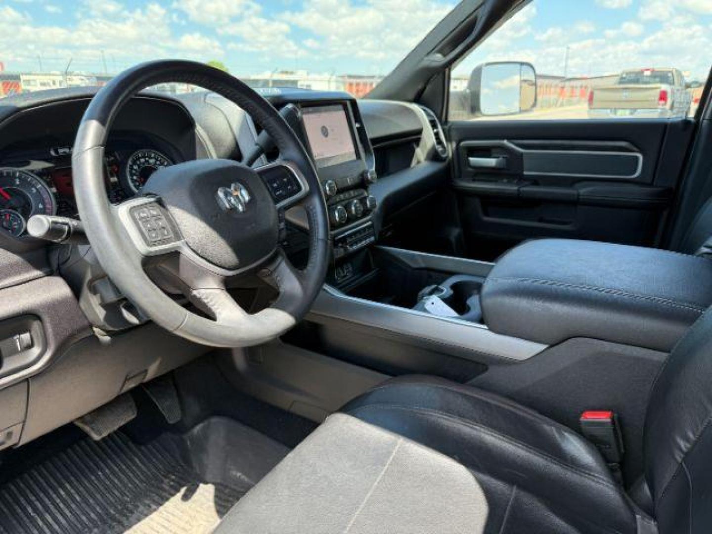 2022 Diamond Black Crystal Pearlcoat /Diesel Gray/Black Ram 2500 Big Horn Crew Cab 4x4 6'4 Box (3C6UR5DL5NG) with an Cummins 6.7L I-6 diesel direct injection engine, AUTOMATIC transmission, located at 1235 N Woodruff Ave., Idaho Falls, 83401, (208) 523-1053, 43.507172, -112.000488 - At Timberline Auto, finding a great deal on your next vehicle is always easy! Our experienced sales staff's goal is to help find you the right vehicle at the right price! Our knowledgeable finance department has options for almost any credit score. We offer extended service contract options to prote - Photo#12