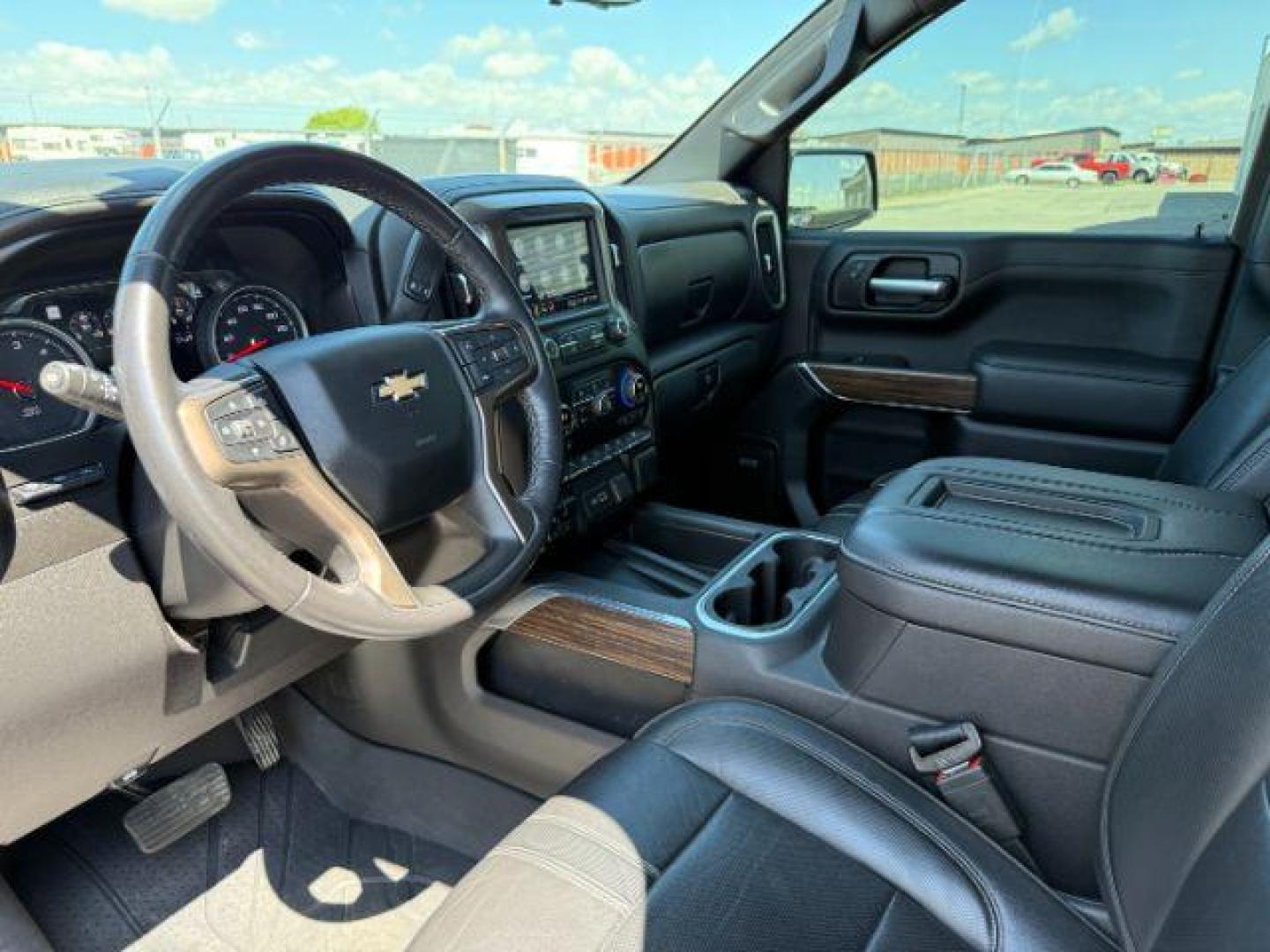 2021 Cherry Red Tintcoat /Jet Black/Umber Chevrolet Silverado 1500 4WD Crew Cab Standard Bed High Country (3GCUYHET6MG) with an Duramax 3L I-6 diesel direct injection engine, AUTOMATIC transmission, located at 1235 N Woodruff Ave., Idaho Falls, 83401, (208) 523-1053, 43.507172, -112.000488 - At Timberline Auto, finding a great deal on your next vehicle is always easy! Our experienced sales staff's goal is to help find you the right vehicle at the right price! Our knowledgeable finance department has options for almost any credit score. We offer extended service contract options to prote - Photo#11
