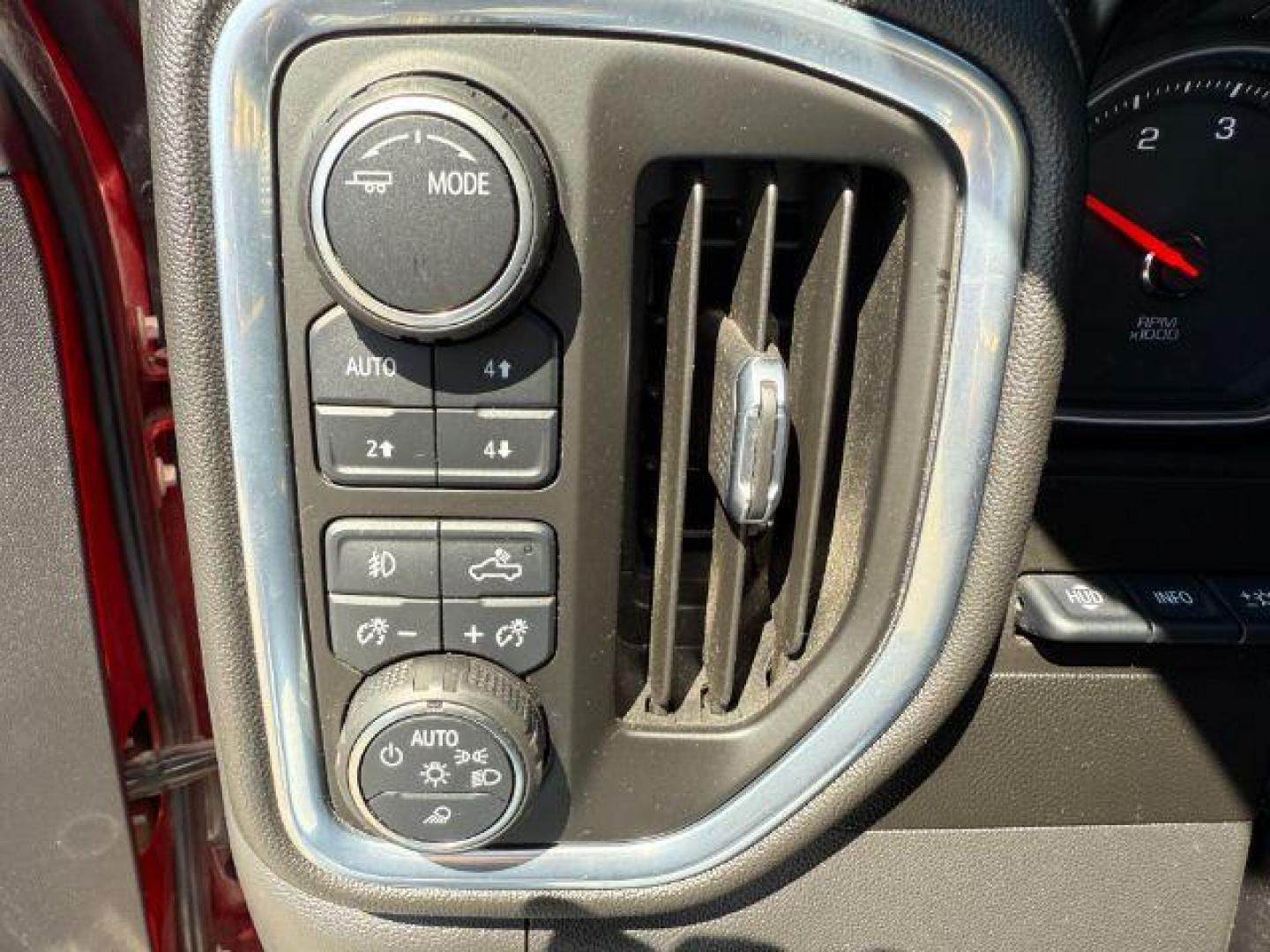 2021 Cherry Red Tintcoat /Jet Black/Umber Chevrolet Silverado 1500 4WD Crew Cab Standard Bed High Country (3GCUYHET6MG) with an Duramax 3L I-6 diesel direct injection engine, AUTOMATIC transmission, located at 1235 N Woodruff Ave., Idaho Falls, 83401, (208) 523-1053, 43.507172, -112.000488 - At Timberline Auto, finding a great deal on your next vehicle is always easy! Our experienced sales staff's goal is to help find you the right vehicle at the right price! Our knowledgeable finance department has options for almost any credit score. We offer extended service contract options to prote - Photo#15