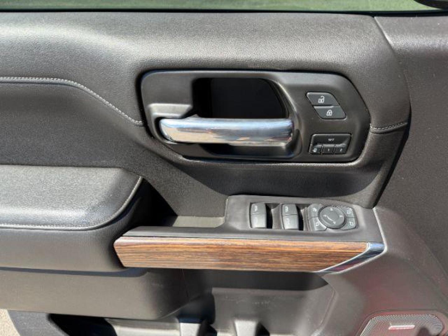 2021 Cherry Red Tintcoat /Jet Black/Umber Chevrolet Silverado 1500 4WD Crew Cab Standard Bed High Country (3GCUYHET6MG) with an Duramax 3L I-6 diesel direct injection engine, AUTOMATIC transmission, located at 1235 N Woodruff Ave., Idaho Falls, 83401, (208) 523-1053, 43.507172, -112.000488 - At Timberline Auto, finding a great deal on your next vehicle is always easy! Our experienced sales staff's goal is to help find you the right vehicle at the right price! Our knowledgeable finance department has options for almost any credit score. We offer extended service contract options to prote - Photo#18