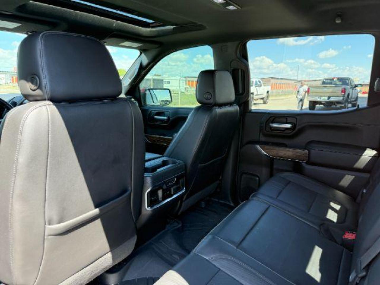 2021 Cherry Red Tintcoat /Jet Black/Umber Chevrolet Silverado 1500 4WD Crew Cab Standard Bed High Country (3GCUYHET6MG) with an Duramax 3L I-6 diesel direct injection engine, AUTOMATIC transmission, located at 1235 N Woodruff Ave., Idaho Falls, 83401, (208) 523-1053, 43.507172, -112.000488 - At Timberline Auto, finding a great deal on your next vehicle is always easy! Our experienced sales staff's goal is to help find you the right vehicle at the right price! Our knowledgeable finance department has options for almost any credit score. We offer extended service contract options to prote - Photo#21