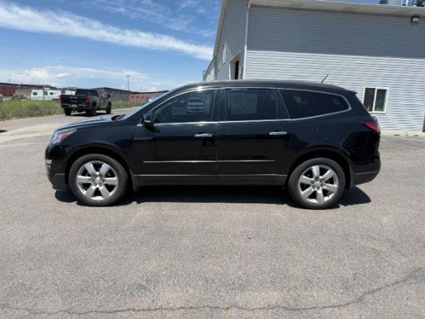 2016 Mosaic Black Metallic /Ebony Chevrolet Traverse LTZ (1GNKVJKD9GJ) with an 3.6L V-6 gasoline direct injection engine, AUTOMATIC transmission, located at 1235 N Woodruff Ave., Idaho Falls, 83401, (208) 523-1053, 43.507172, -112.000488 - At Timberline Auto, finding a great deal on your next vehicle is always easy! Our experienced sales staff's goal is to help find you the right vehicle at the right price! Our knowledgeable finance department has options for almost any credit score. We offer extended service contract options to prote - Photo#26