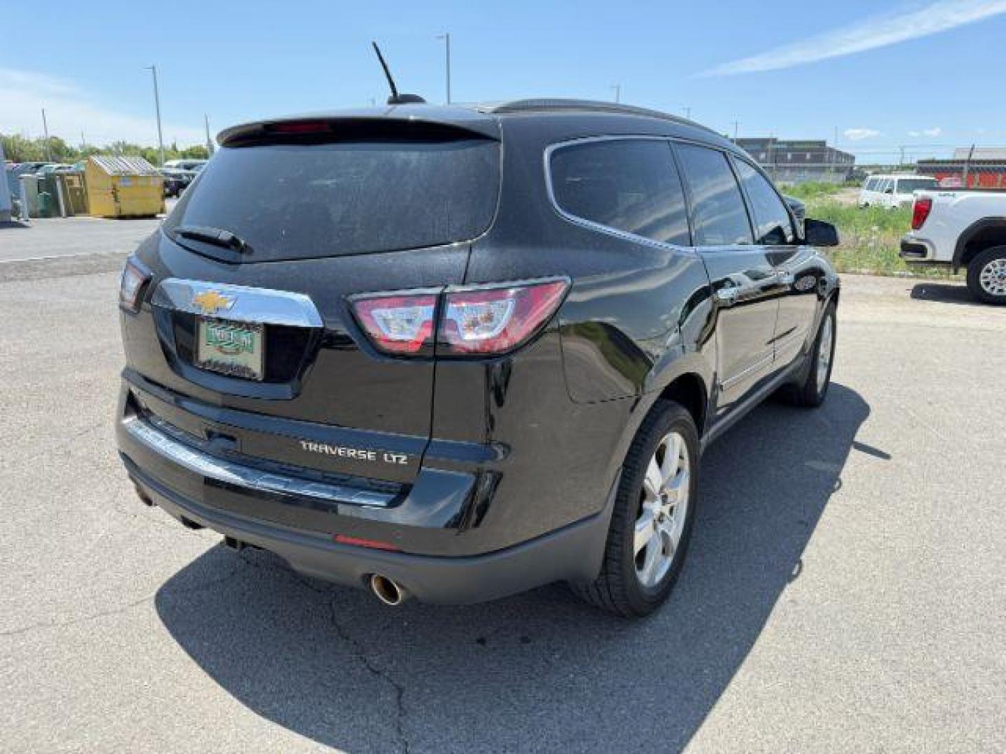 2016 Mosaic Black Metallic /Ebony Chevrolet Traverse LTZ (1GNKVJKD9GJ) with an 3.6L V-6 gasoline direct injection engine, AUTOMATIC transmission, located at 1235 N Woodruff Ave., Idaho Falls, 83401, (208) 523-1053, 43.507172, -112.000488 - At Timberline Auto, finding a great deal on your next vehicle is always easy! Our experienced sales staff's goal is to help find you the right vehicle at the right price! Our knowledgeable finance department has options for almost any credit score. We offer extended service contract options to prote - Photo#32