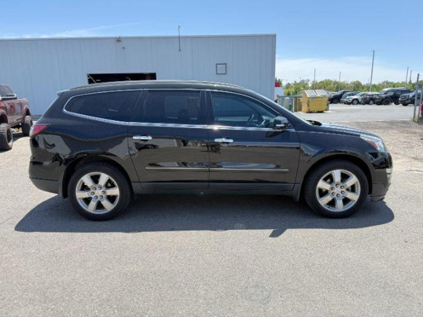2016 Mosaic Black Metallic /Ebony Chevrolet Traverse LTZ (1GNKVJKD9GJ) with an 3.6L V-6 gasoline direct injection engine, AUTOMATIC transmission, located at 1235 N Woodruff Ave., Idaho Falls, 83401, (208) 523-1053, 43.507172, -112.000488 - At Timberline Auto, finding a great deal on your next vehicle is always easy! Our experienced sales staff's goal is to help find you the right vehicle at the right price! Our knowledgeable finance department has options for almost any credit score. We offer extended service contract options to prote - Photo#33