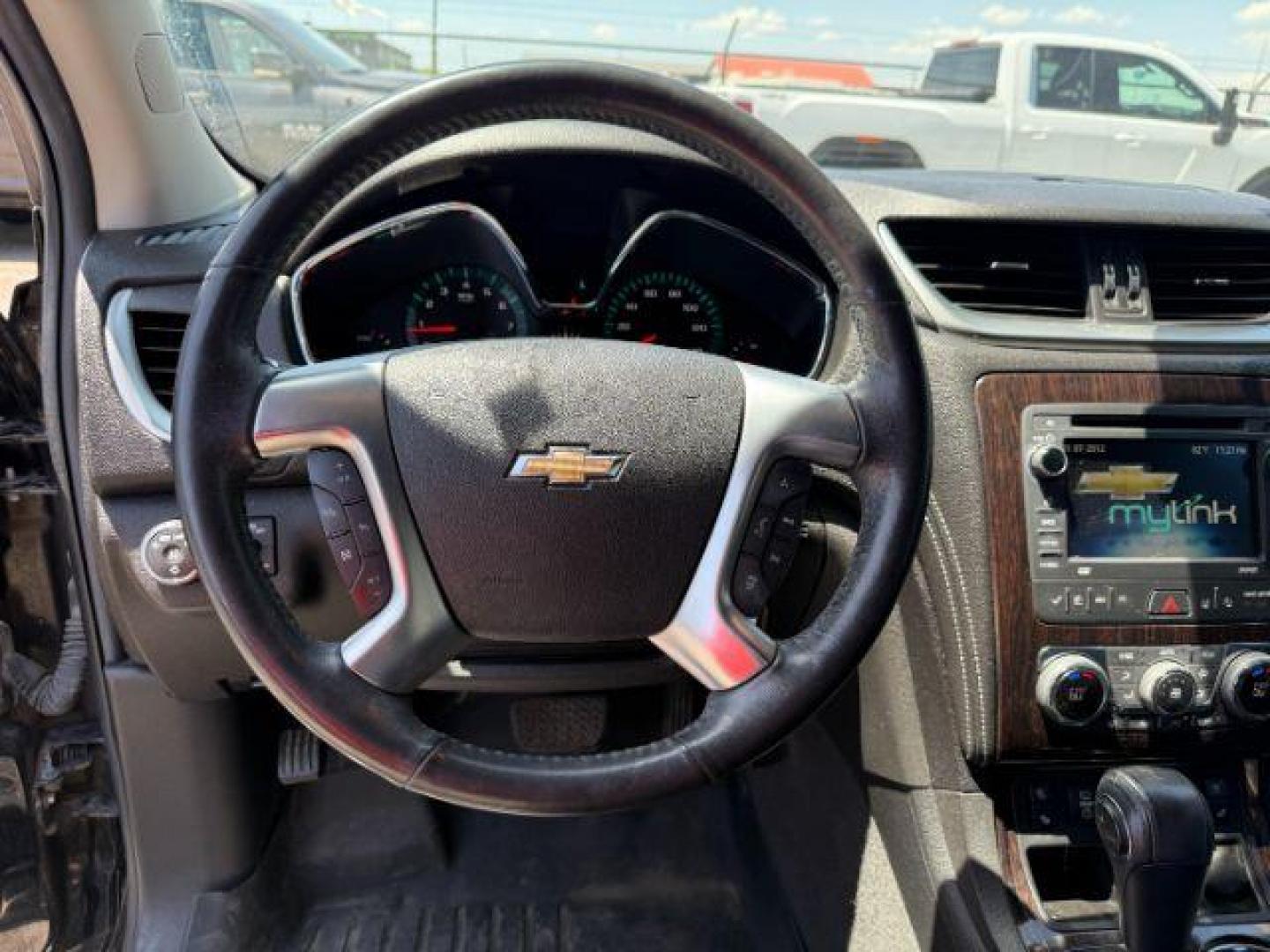 2016 Mosaic Black Metallic /Ebony Chevrolet Traverse LTZ (1GNKVJKD9GJ) with an 3.6L V-6 gasoline direct injection engine, AUTOMATIC transmission, located at 1235 N Woodruff Ave., Idaho Falls, 83401, (208) 523-1053, 43.507172, -112.000488 - At Timberline Auto, finding a great deal on your next vehicle is always easy! Our experienced sales staff's goal is to help find you the right vehicle at the right price! Our knowledgeable finance department has options for almost any credit score. We offer extended service contract options to prote - Photo#39