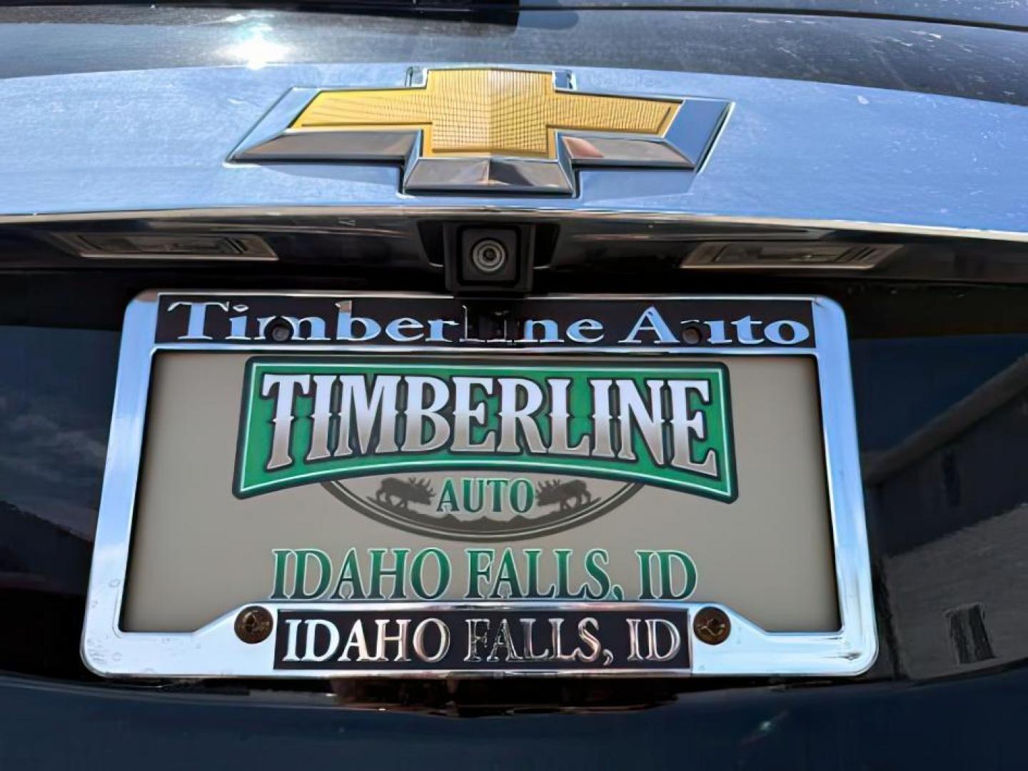 2016 Mosaic Black Metallic /Ebony Chevrolet Traverse LTZ (1GNKVJKD9GJ) with an 3.6L V-6 gasoline direct injection engine, AUTOMATIC transmission, located at 1235 N Woodruff Ave., Idaho Falls, 83401, (208) 523-1053, 43.507172, -112.000488 - At Timberline Auto, finding a great deal on your next vehicle is always easy! Our experienced sales staff's goal is to help find you the right vehicle at the right price! Our knowledgeable finance department has options for almost any credit score. We offer extended service contract options to prote - Photo#4