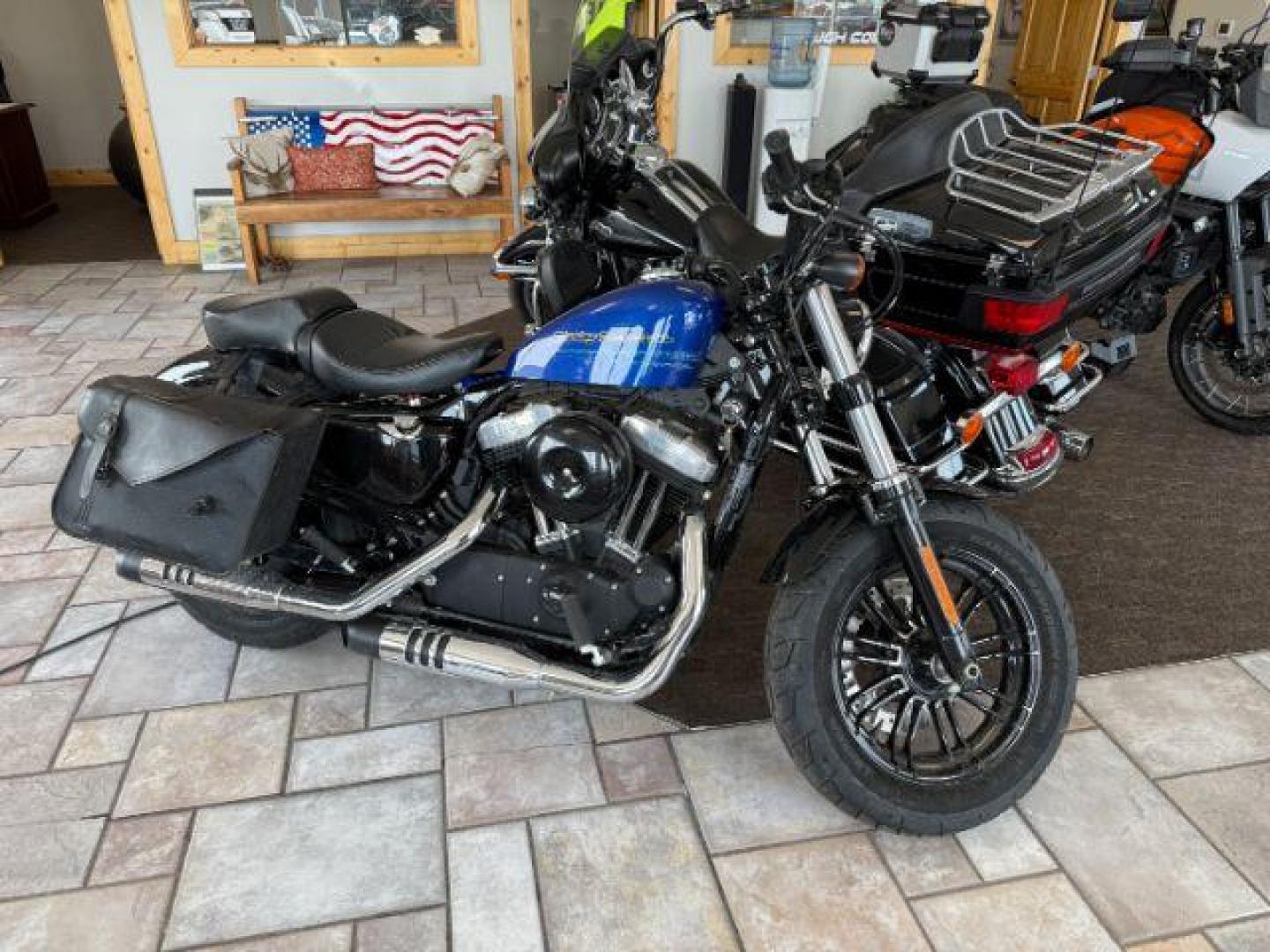 2019 BLUE Harley-Davidson Forty-Eight SPORTSTER (1HD1LC315KC) , AUTOMATIC transmission, located at 1235 N Woodruff Ave., Idaho Falls, 83401, (208) 523-1053, 43.507172, -112.000488 - At Timberline Auto, finding a great deal on your next vehicle is always easy! Our experienced sales staff's goal is to help find you the right vehicle at the right price! Our knowledgeable finance department has options for almost any credit score. We offer extended service contract options to prote - Photo#0