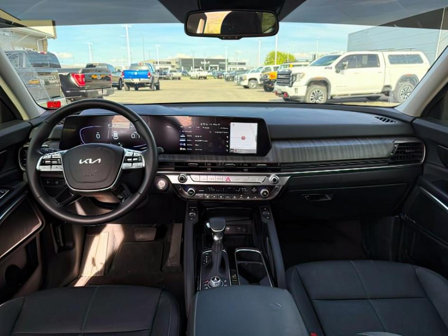 2024 Glacial White Pearl /Black Kia Telluride EX (5XYP3DGCXRG) with an LAMBDA II 3.8L V-6 gasoline direct injection engine, AUTOMATIC transmission, located at 1235 N Woodruff Ave., Idaho Falls, 83401, (208) 523-1053, 43.507172, -112.000488 - At Timberline Auto, finding a great deal on your next vehicle is always easy! Our experienced sales staff's goal is to help find you the right vehicle at the right price! Our knowledgeable finance department has options for almost any credit score. We offer extended service contract options to prote - Photo#23