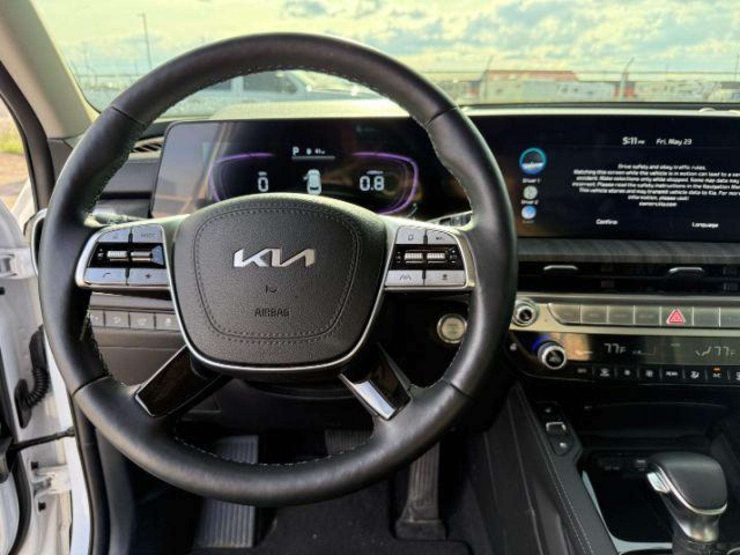 2024 WHITE /Black Kia Telluride EX (5XYP3DGCXRG) with an LAMBDA II 3.8L V-6 gasoline direct injection engine, AUTOMATIC transmission, located at 1235 N Woodruff Ave., Idaho Falls, 83401, (208) 523-1053, 43.507172, -112.000488 - At Timberline Auto, finding a great deal on your next vehicle is always easy! Our experienced sales staff's goal is to help find you the right vehicle at the right price! Our knowledgeable finance department has options for almost any credit score. We offer extended service contract options to prote - Photo#14
