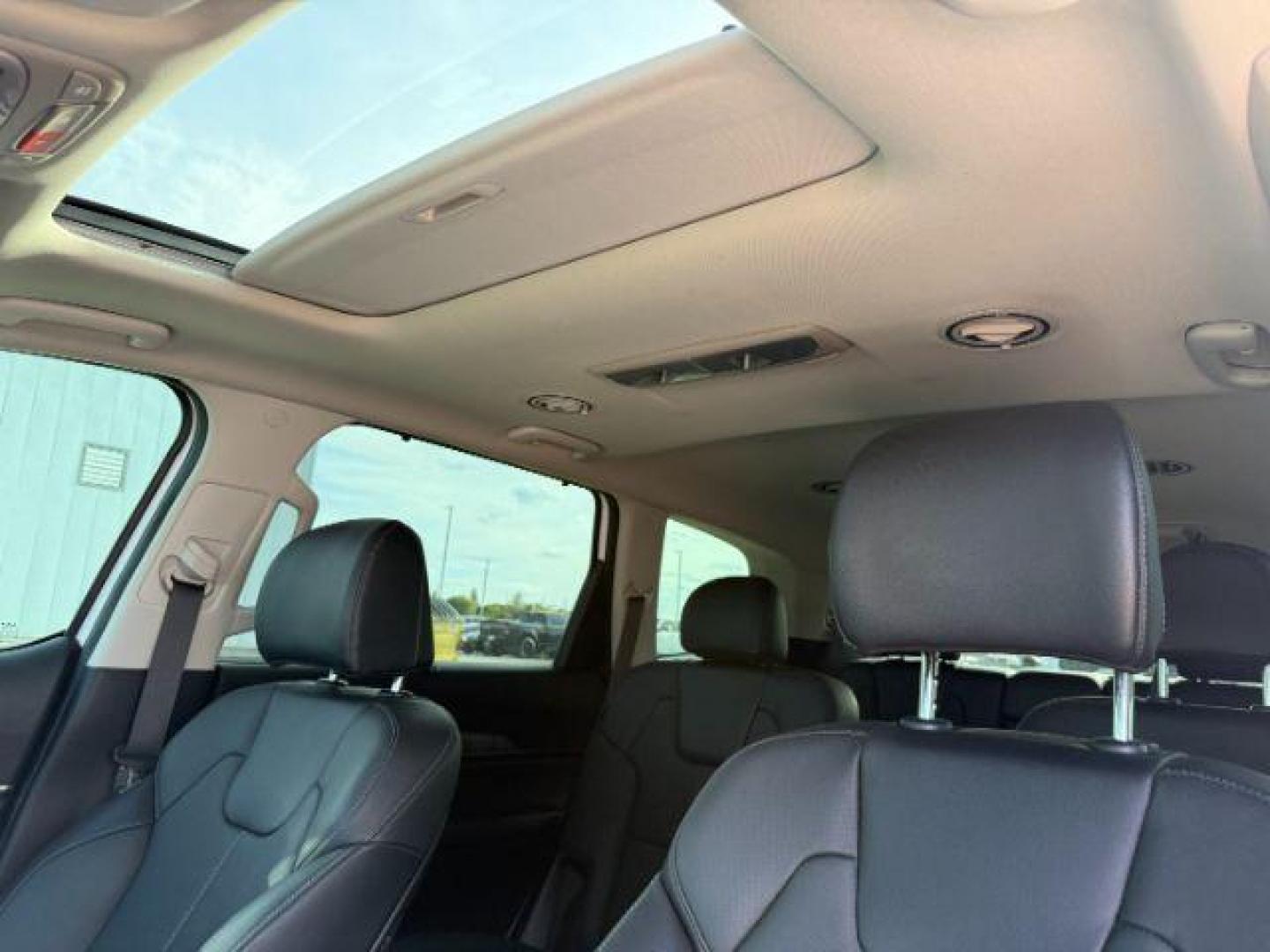 2024 WHITE /Black Kia Telluride EX (5XYP3DGCXRG) with an LAMBDA II 3.8L V-6 gasoline direct injection engine, AUTOMATIC transmission, located at 1235 N Woodruff Ave., Idaho Falls, 83401, (208) 523-1053, 43.507172, -112.000488 - At Timberline Auto, finding a great deal on your next vehicle is always easy! Our experienced sales staff's goal is to help find you the right vehicle at the right price! Our knowledgeable finance department has options for almost any credit score. We offer extended service contract options to prote - Photo#21