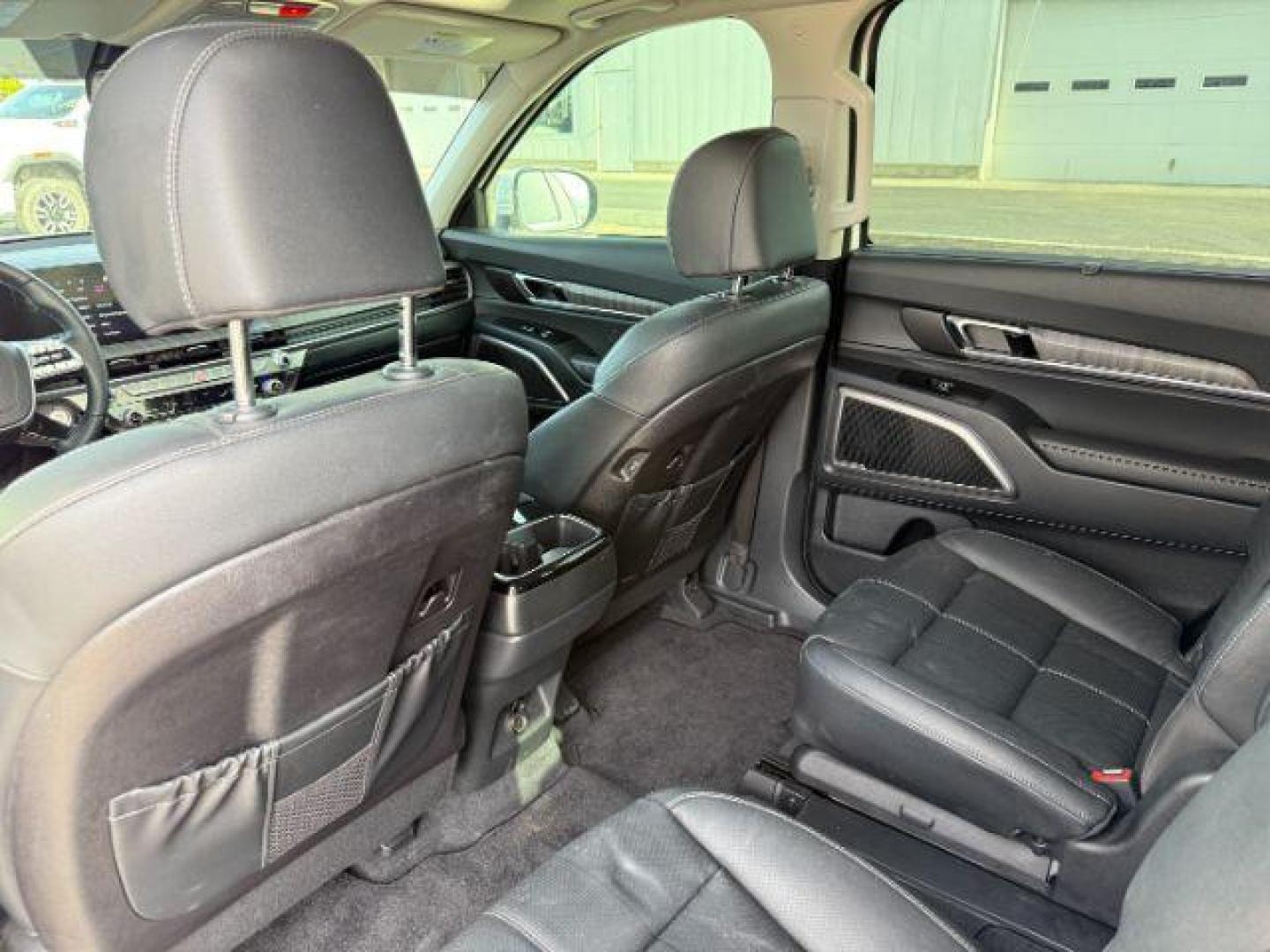 2024 WHITE /Black Kia Telluride EX (5XYP3DGCXRG) with an LAMBDA II 3.8L V-6 gasoline direct injection engine, AUTOMATIC transmission, located at 1235 N Woodruff Ave., Idaho Falls, 83401, (208) 523-1053, 43.507172, -112.000488 - At Timberline Auto, finding a great deal on your next vehicle is always easy! Our experienced sales staff's goal is to help find you the right vehicle at the right price! Our knowledgeable finance department has options for almost any credit score. We offer extended service contract options to prote - Photo#25