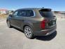 2022 BROWN /Black KIA Telluride (5XYP5DHC8NG) with an LAMBDA II 38L V-6 gasoline direct injection engine, Automatic transmission, located at 1175 N Woodruff Ave, Idaho Falls, ID, 83401, 43.506901, -111.999657 - At Timberline Auto, finding a great deal on your next vehicle is always easy! Our experienced sales staff's goal is to help find you the right vehicle at the right price! Our knowledgeable finance department has options for almost any credit score. We offer extended service contract options to prote - Photo#30
