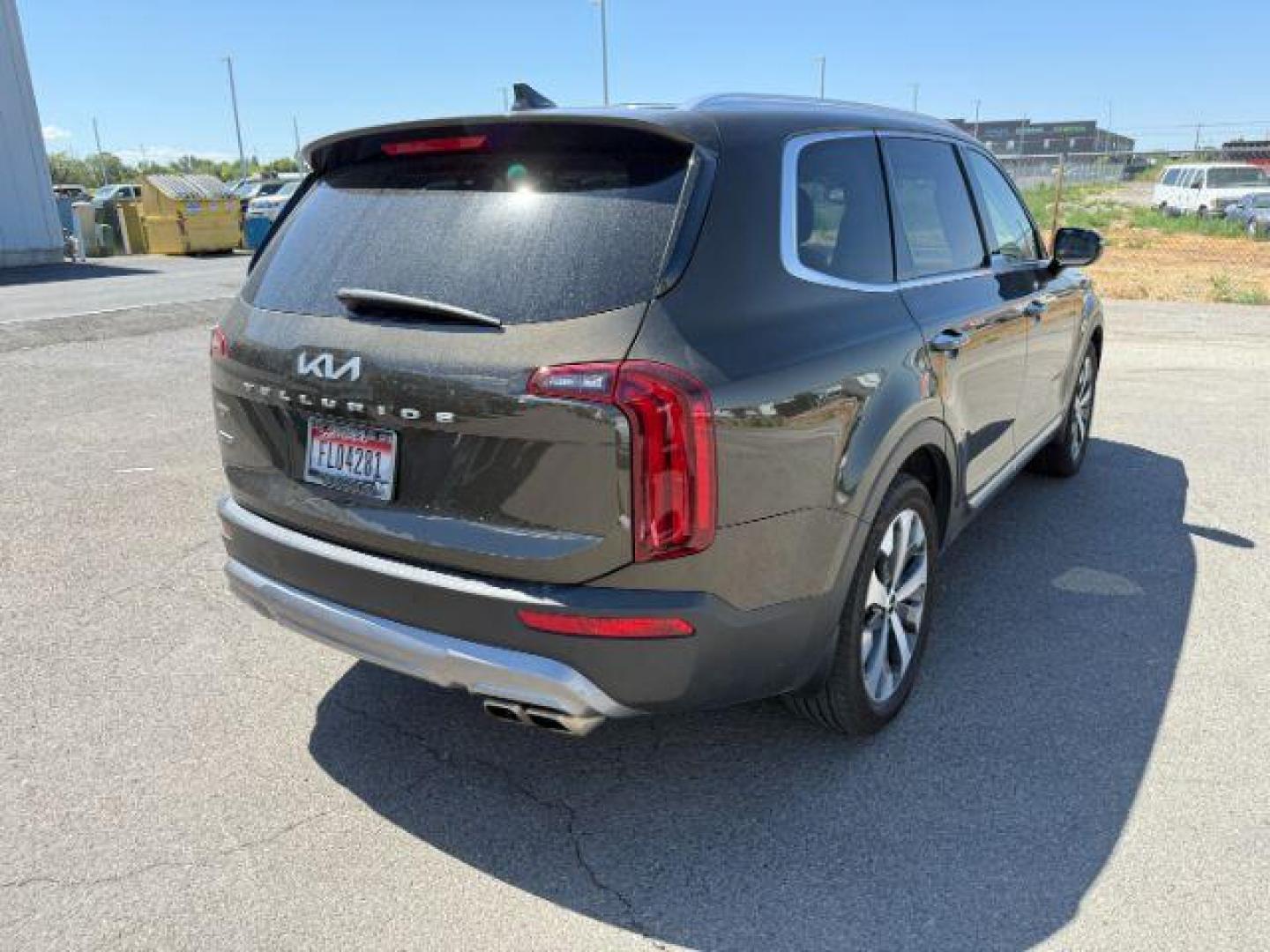2022 BROWN /Black KIA Telluride (5XYP5DHC8NG) with an LAMBDA II 38L V-6 gasoline direct injection engine, Automatic transmission, located at 1175 N Woodruff Ave, Idaho Falls, ID, 83401, 43.506901, -111.999657 - At Timberline Auto, finding a great deal on your next vehicle is always easy! Our experienced sales staff's goal is to help find you the right vehicle at the right price! Our knowledgeable finance department has options for almost any credit score. We offer extended service contract options to prote - Photo#34