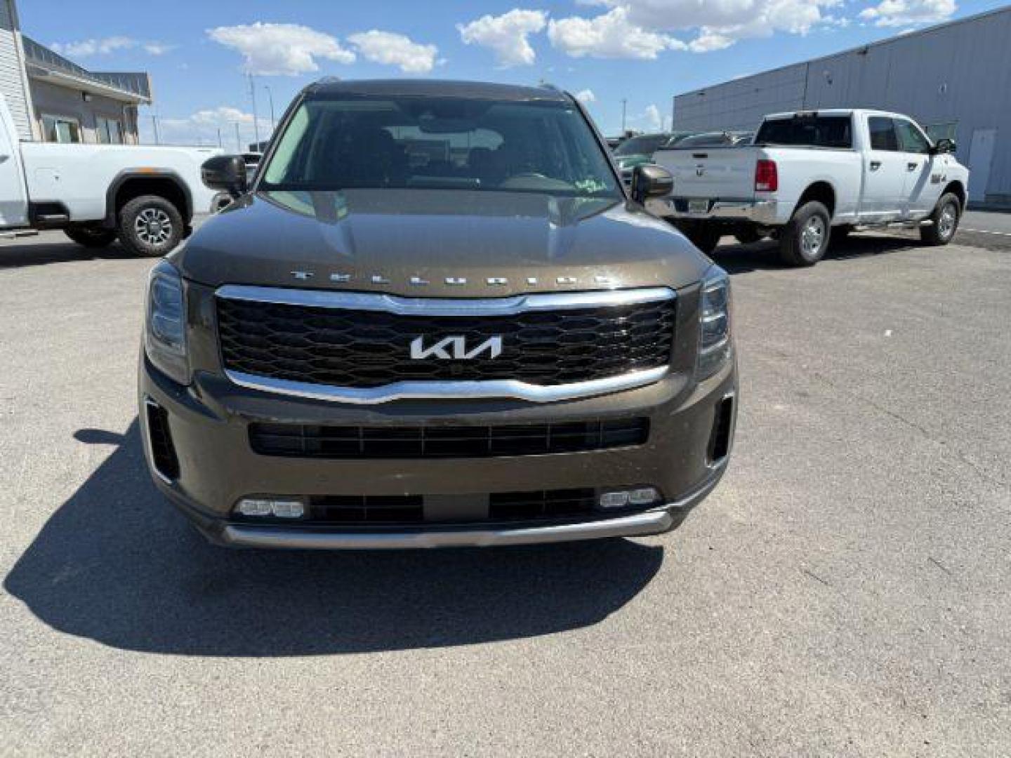 2022 BROWN /Black KIA Telluride (5XYP5DHC8NG) with an LAMBDA II 38L V-6 gasoline direct injection engine, Automatic transmission, located at 1175 N Woodruff Ave, Idaho Falls, ID, 83401, 43.506901, -111.999657 - At Timberline Auto, finding a great deal on your next vehicle is always easy! Our experienced sales staff's goal is to help find you the right vehicle at the right price! Our knowledgeable finance department has options for almost any credit score. We offer extended service contract options to prote - Photo#37