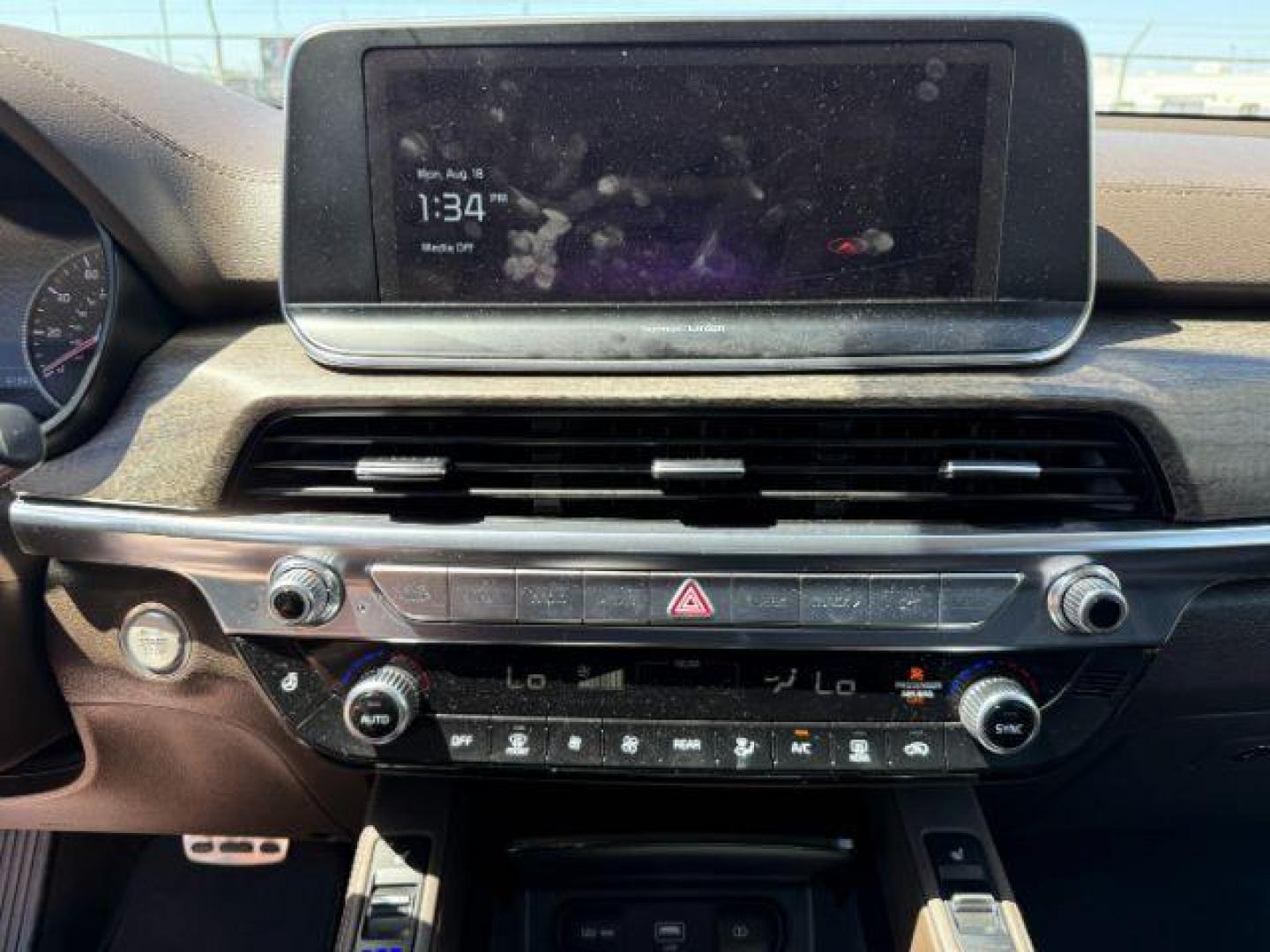 2022 BROWN /Black KIA Telluride (5XYP5DHC8NG) with an LAMBDA II 38L V-6 gasoline direct injection engine, Automatic transmission, located at 1175 N Woodruff Ave, Idaho Falls, ID, 83401, 43.506901, -111.999657 - At Timberline Auto, finding a great deal on your next vehicle is always easy! Our experienced sales staff's goal is to help find you the right vehicle at the right price! Our knowledgeable finance department has options for almost any credit score. We offer extended service contract options to prote - Photo#43