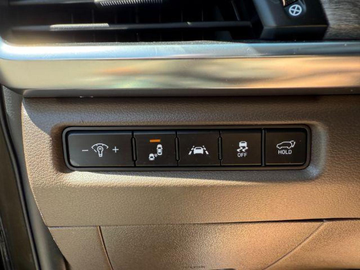 2022 BROWN /Black KIA Telluride (5XYP5DHC8NG) with an LAMBDA II 38L V-6 gasoline direct injection engine, Automatic transmission, located at 1175 N Woodruff Ave, Idaho Falls, ID, 83401, 43.506901, -111.999657 - At Timberline Auto, finding a great deal on your next vehicle is always easy! Our experienced sales staff's goal is to help find you the right vehicle at the right price! Our knowledgeable finance department has options for almost any credit score. We offer extended service contract options to prote - Photo#47