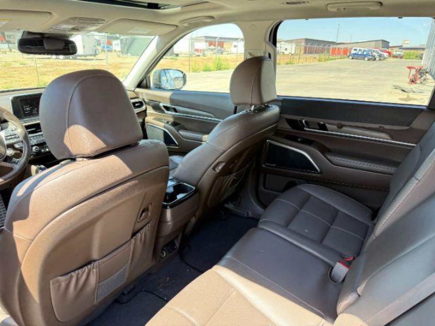 2022 BROWN /Black KIA Telluride (5XYP5DHC8NG) with an LAMBDA II 38L V-6 gasoline direct injection engine, Automatic transmission, located at 1175 N Woodruff Ave, Idaho Falls, ID, 83401, 43.506901, -111.999657 - At Timberline Auto, finding a great deal on your next vehicle is always easy! Our experienced sales staff's goal is to help find you the right vehicle at the right price! Our knowledgeable finance department has options for almost any credit score. We offer extended service contract options to prote - Photo#51