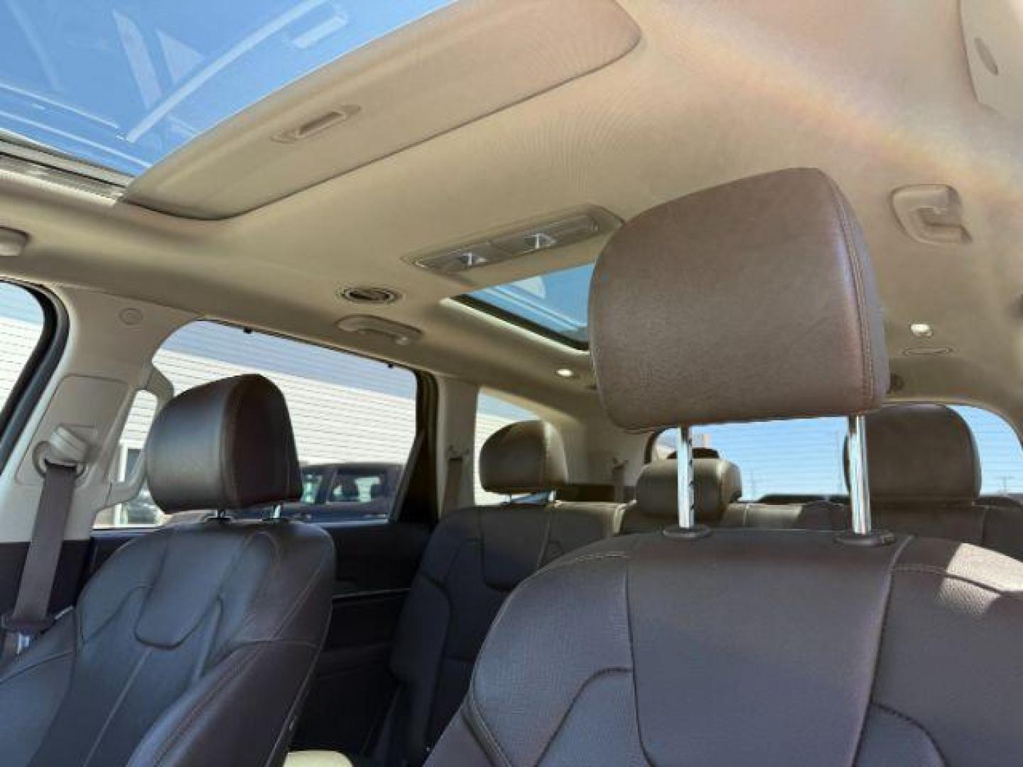 2022 BROWN /Brown Kia Telluride SX (5XYP5DHC8NG) with an LAMBDA II 3.8L V-6 gasoline direct injection engine, AUTOMATIC transmission, located at 1235 N Woodruff Ave., Idaho Falls, 83401, (208) 523-1053, 43.507172, -112.000488 - Photo#22