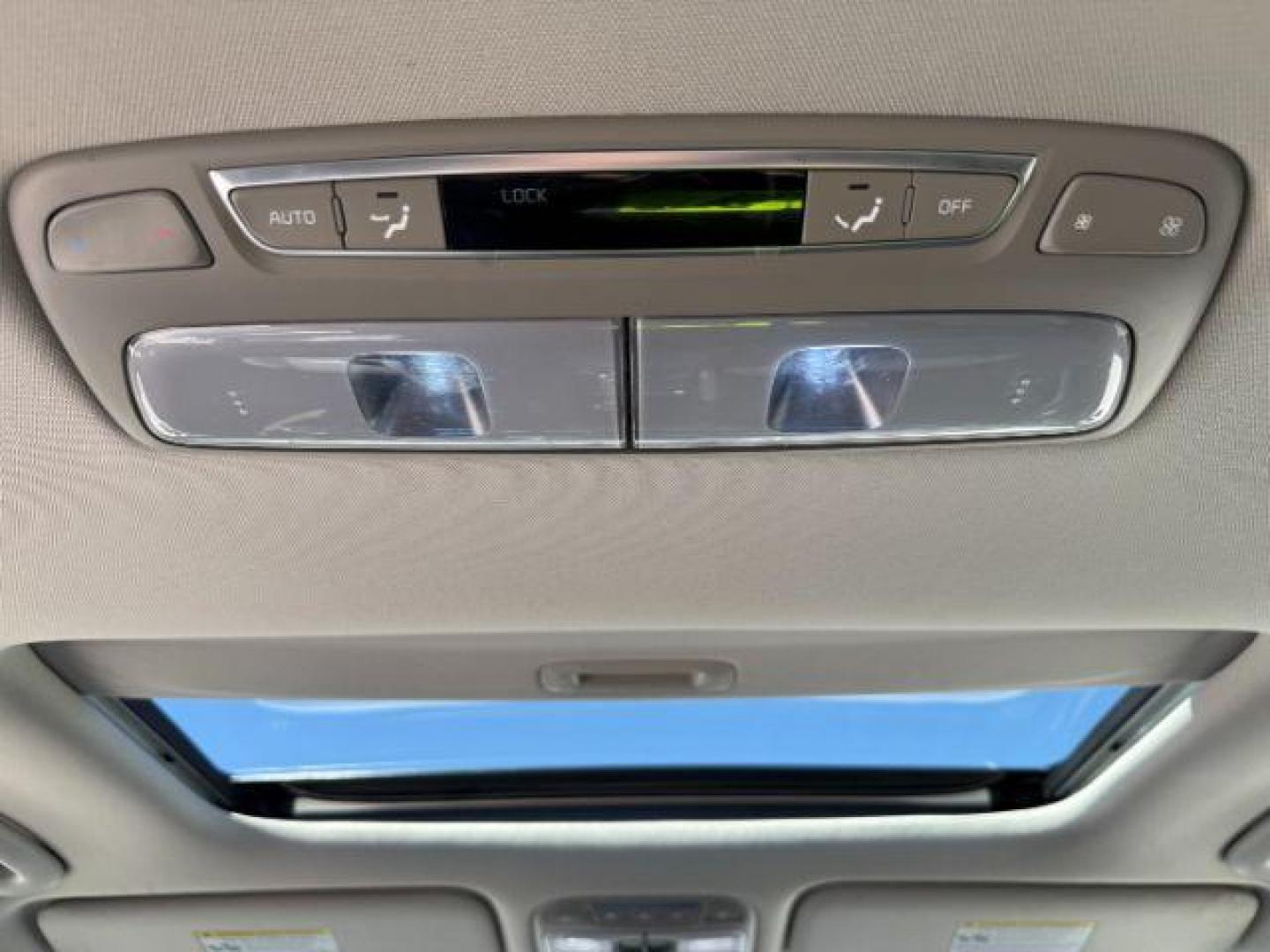 2022 BROWN /Brown Kia Telluride SX (5XYP5DHC8NG) with an LAMBDA II 3.8L V-6 gasoline direct injection engine, AUTOMATIC transmission, located at 1235 N Woodruff Ave., Idaho Falls, 83401, (208) 523-1053, 43.507172, -112.000488 - Photo#25
