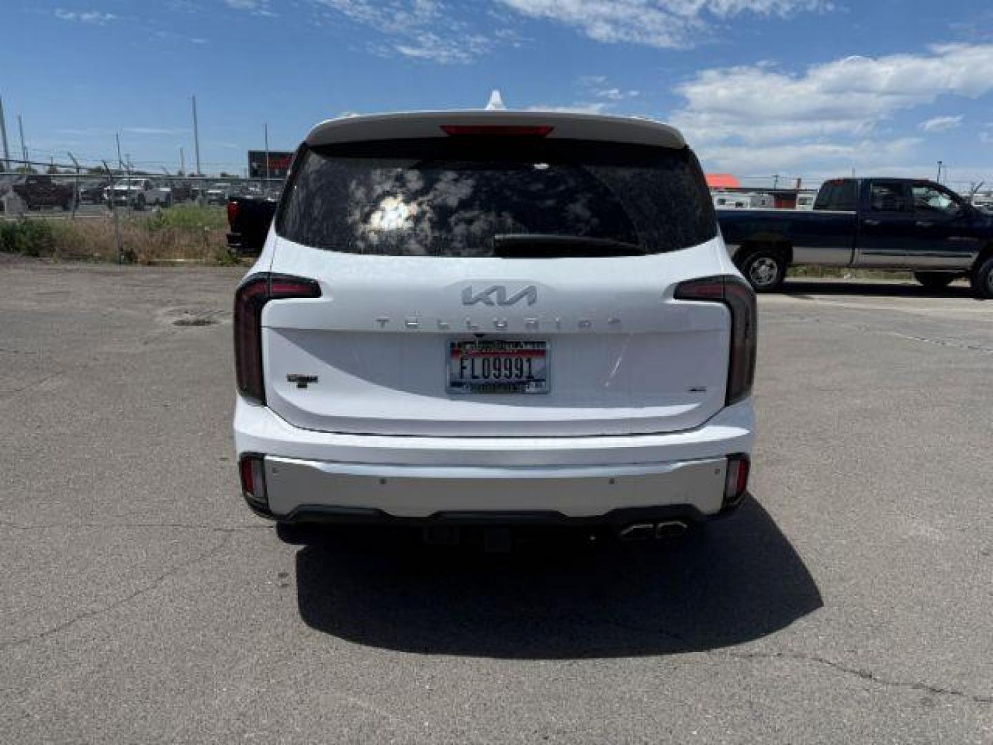 2022 Glacial White Pearl /Black KIA Telluride (5XYP5DHC8NG) with an LAMBDA II 38L V-6 gasoline direct injection engine, Automatic transmission, located at 1175 N Woodruff Ave, Idaho Falls, ID, 83401, 43.506901, -111.999657 - At Timberline Auto, finding a great deal on your next vehicle is always easy! Our experienced sales staff's goal is to help find you the right vehicle at the right price! Our knowledgeable finance department has options for almost any credit score. We offer extended service contract options to prote - Photo#31