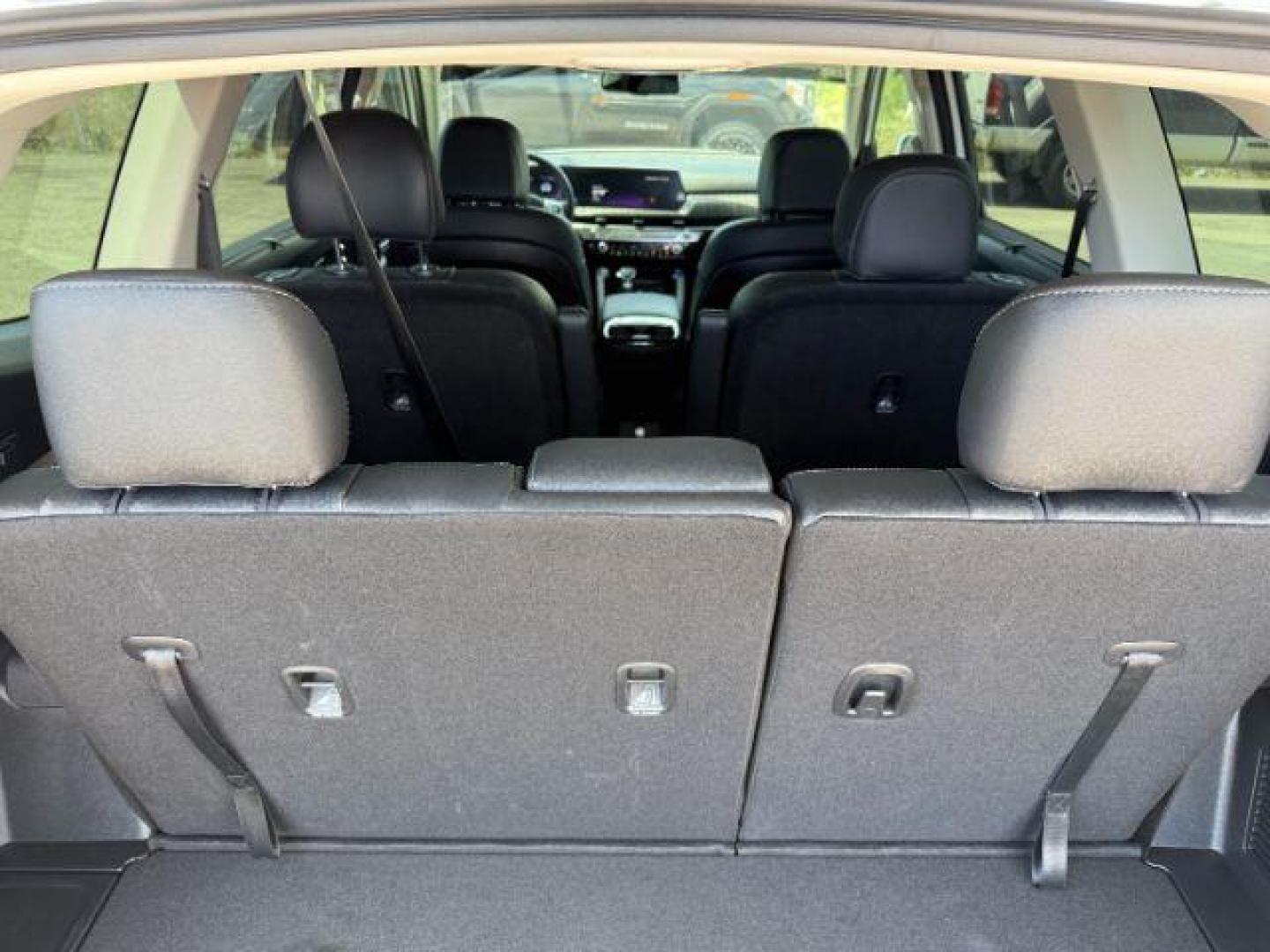 2022 Glacial White Pearl /Black KIA Telluride (5XYP5DHC8NG) with an LAMBDA II 38L V-6 gasoline direct injection engine, Automatic transmission, located at 1175 N Woodruff Ave, Idaho Falls, ID, 83401, 43.506901, -111.999657 - At Timberline Auto, finding a great deal on your next vehicle is always easy! Our experienced sales staff's goal is to help find you the right vehicle at the right price! Our knowledgeable finance department has options for almost any credit score. We offer extended service contract options to prote - Photo#36