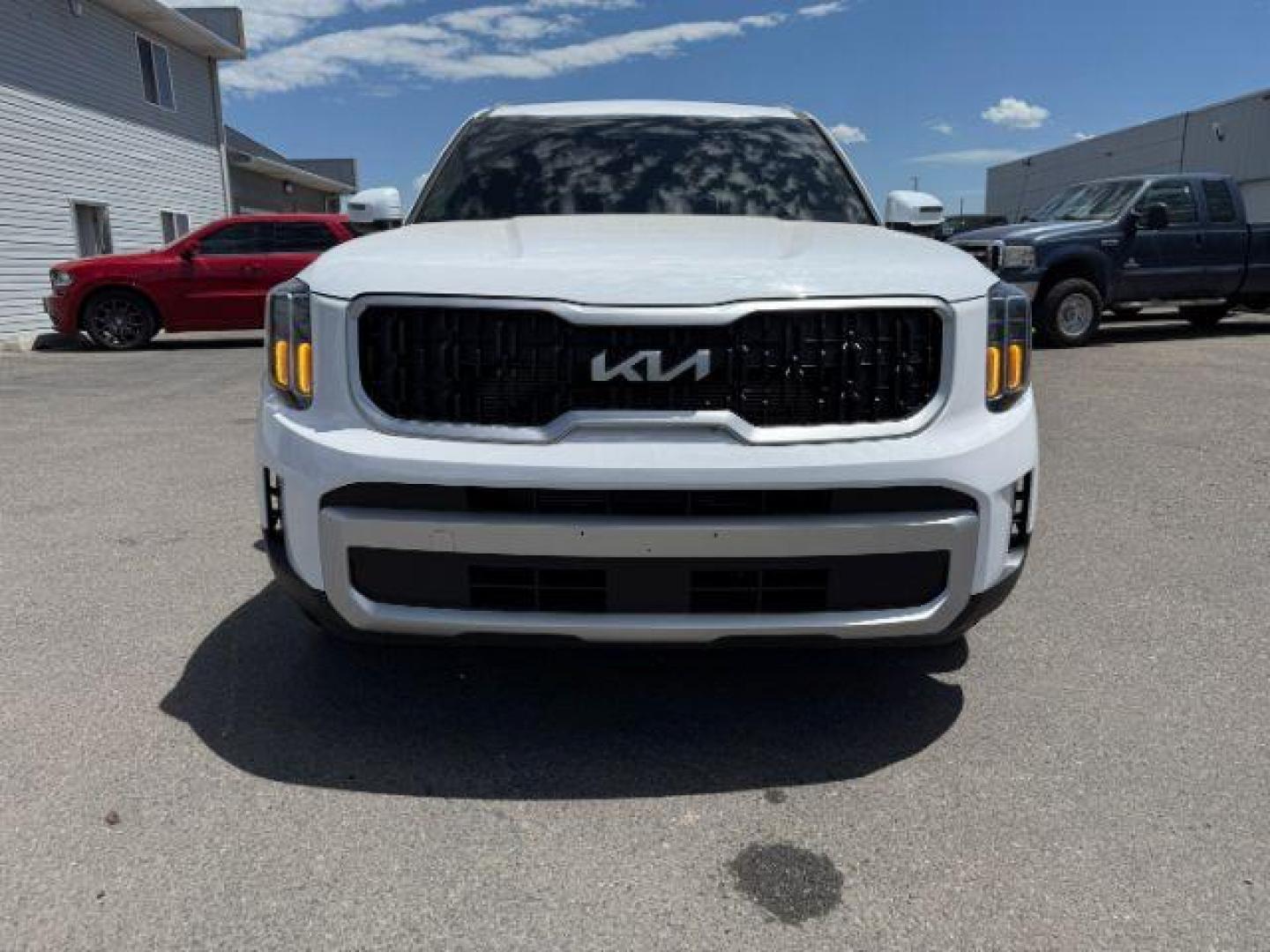 2022 Glacial White Pearl /Black KIA Telluride (5XYP5DHC8NG) with an LAMBDA II 38L V-6 gasoline direct injection engine, Automatic transmission, located at 1175 N Woodruff Ave, Idaho Falls, ID, 83401, 43.506901, -111.999657 - At Timberline Auto, finding a great deal on your next vehicle is always easy! Our experienced sales staff's goal is to help find you the right vehicle at the right price! Our knowledgeable finance department has options for almost any credit score. We offer extended service contract options to prote - Photo#40