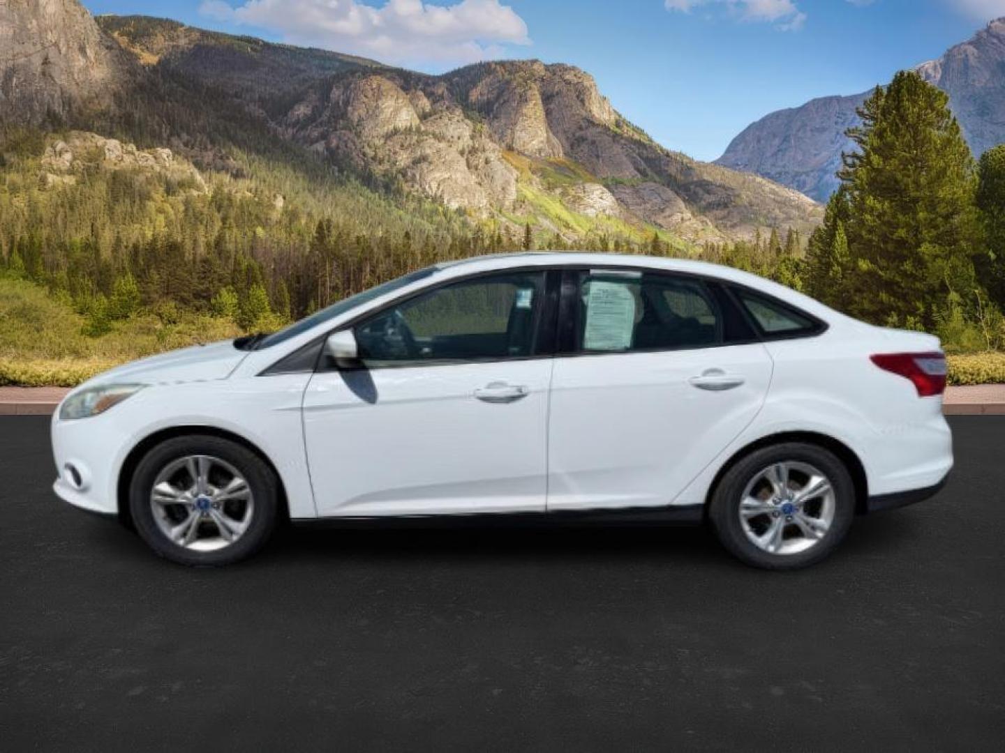 2013 Oxford White /Charcoal Black Ford Focus SE (1FADP3F27DL) with an 2L I-4 gasoline direct injection engine, AUTOMATIC transmission, located at 1235 N Woodruff Ave., Idaho Falls, 83401, (208) 523-1053, 43.507172, -112.000488 - At Timberline Auto, finding a great deal on your next vehicle is always easy! Our experienced sales staff's goal is to help find you the right vehicle at the right price! Our knowledgeable finance department has options for almost any credit score. We offer extended service contract options to prote - Photo#1
