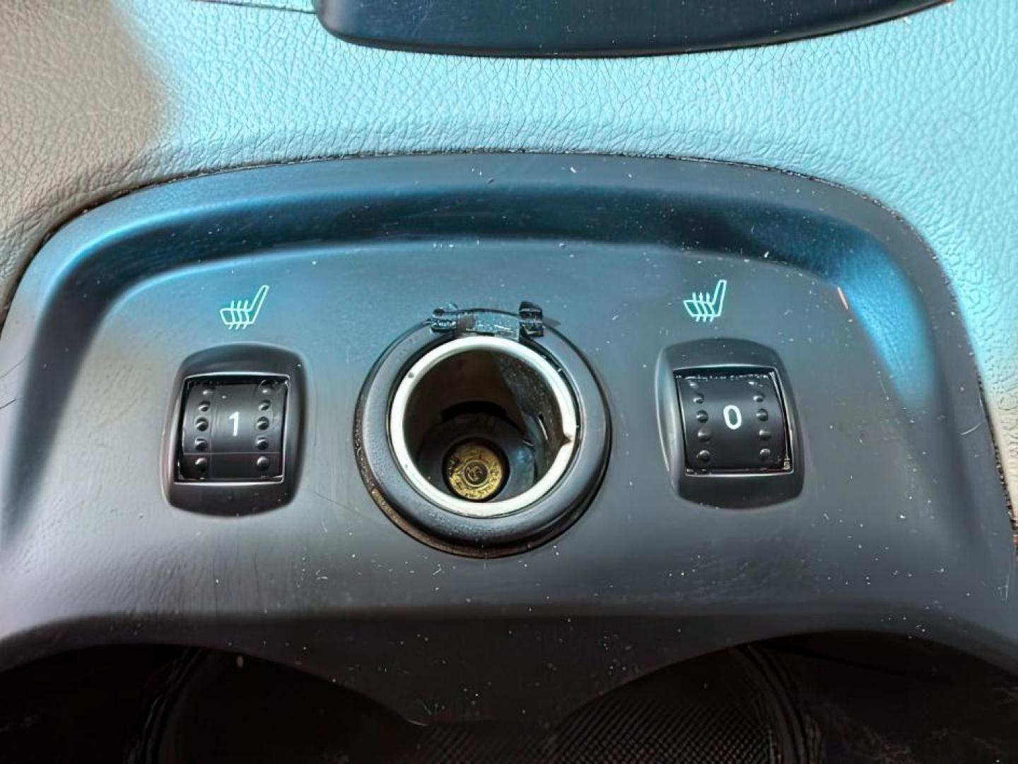 2013 Oxford White /Charcoal Black Ford Focus SE (1FADP3F27DL) with an 2L I-4 gasoline direct injection engine, AUTOMATIC transmission, located at 1235 N Woodruff Ave., Idaho Falls, 83401, (208) 523-1053, 43.507172, -112.000488 - At Timberline Auto, finding a great deal on your next vehicle is always easy! Our experienced sales staff's goal is to help find you the right vehicle at the right price! Our knowledgeable finance department has options for almost any credit score. We offer extended service contract options to prote - Photo#13