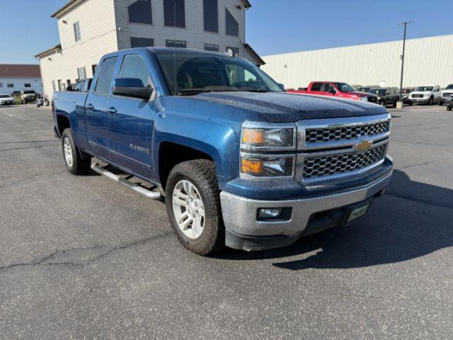 2015 BLUE /Jet Black Chevrolet Silverado 1500 (1GCVKREC8FZ) with an 53 VORTEC engine, Automatic transmission, located at 1175 N Woodruff Ave, Idaho Falls, ID, 83401, 43.506901, -111.999657 - At Timberline Auto, finding a great deal on your next vehicle is always easy! Our experienced sales staff's goal is to help find you the right vehicle at the right price! Our knowledgeable finance department has options for almost any credit score. We offer extended service contract options to prote - Photo#28