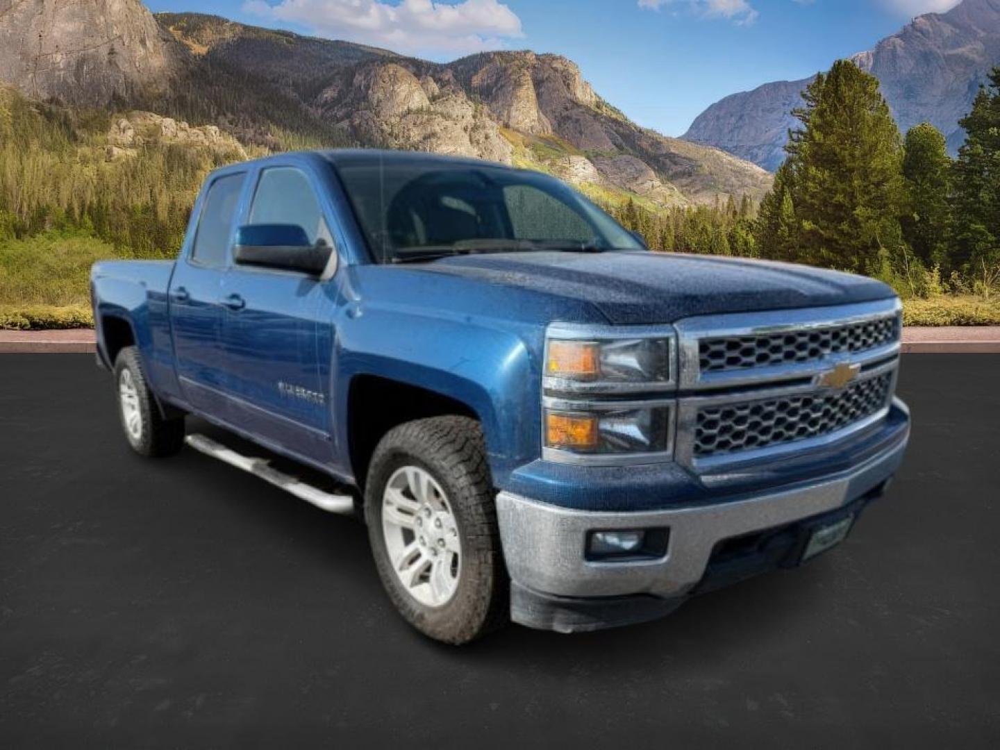 2015 BLUE /Jet Black Chevrolet Silverado 1500 (1GCVKREC8FZ) with an 53 VORTEC engine, Automatic transmission, located at 1175 N Woodruff Ave, Idaho Falls, ID, 83401, 43.506901, -111.999657 - At Timberline Auto, finding a great deal on your next vehicle is always easy! Our experienced sales staff's goal is to help find you the right vehicle at the right price! Our knowledgeable finance department has options for almost any credit score. We offer extended service contract options to prote - Photo#8